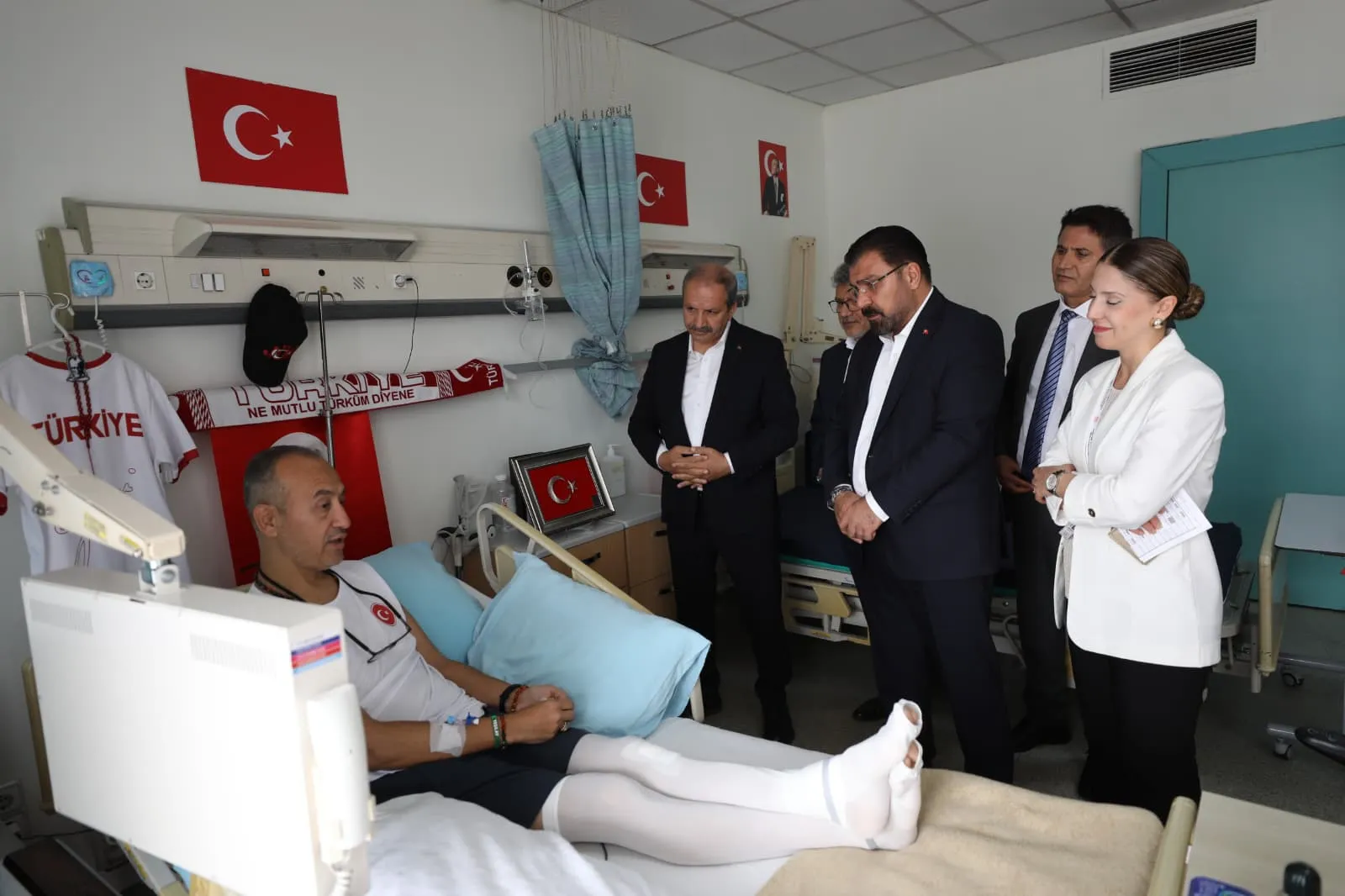 Vatanın kahramanlarına vefa ziyareti: Sağlık-Sen heyeti gazilerle bir araya geldi