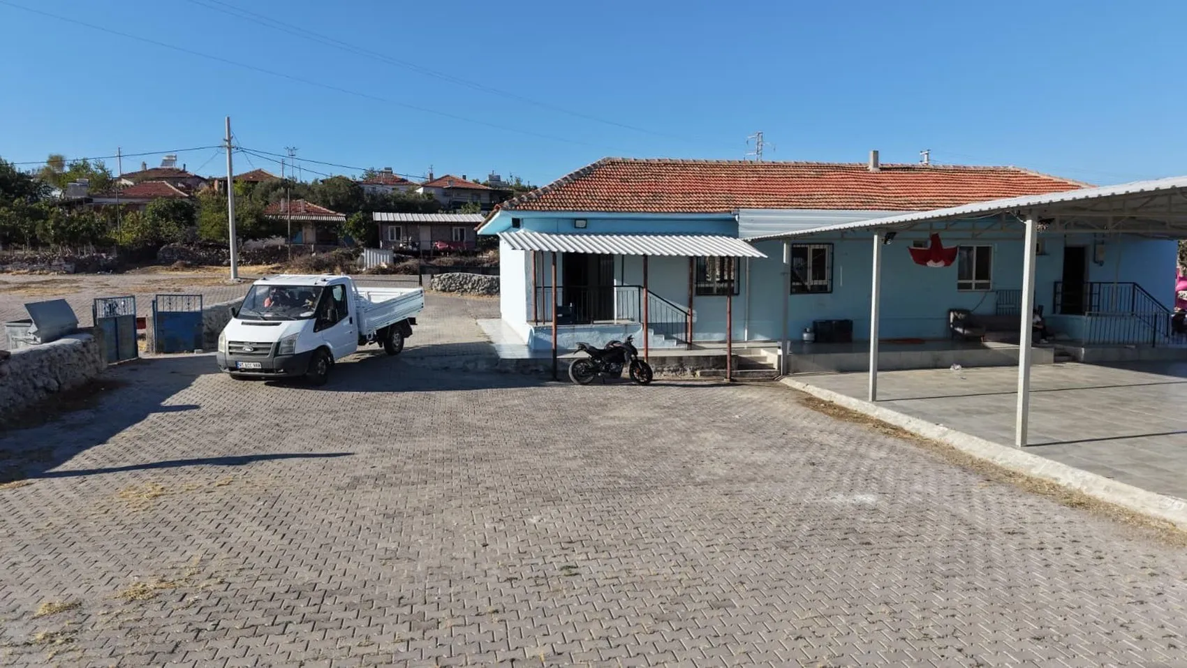 Bir muhtarın vicdan nöbeti: Kendi mutfağında pişirip 6 köyün kapısını çalıyor