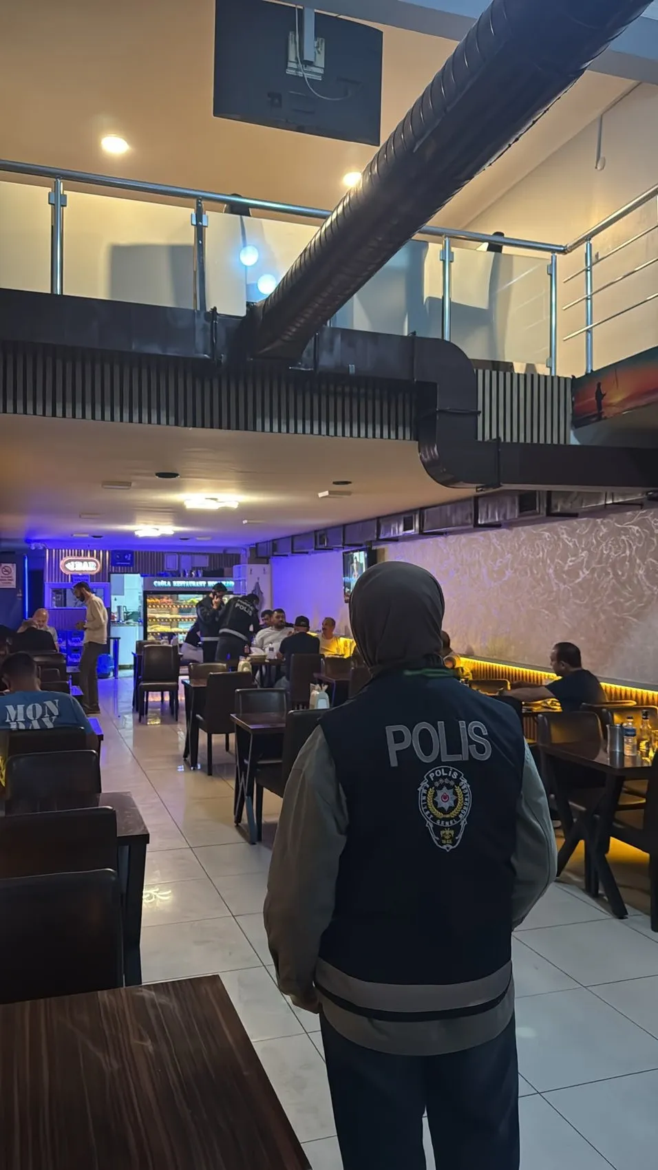Bursa'da gece yarısı operasyonu: 1000 polis Gürsu'nun sokaklarını didik didik aradı