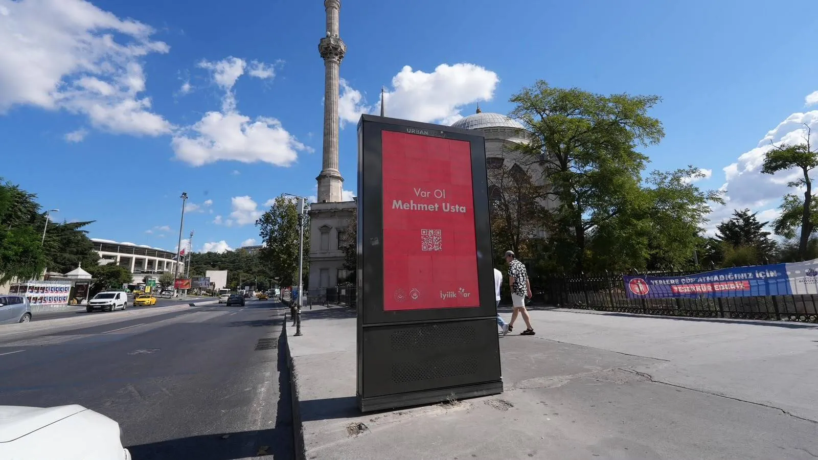Billboardlardaki gizemli teşekkür mesajlarının sırrı çözüldü: İyilik hareketi başlıyor