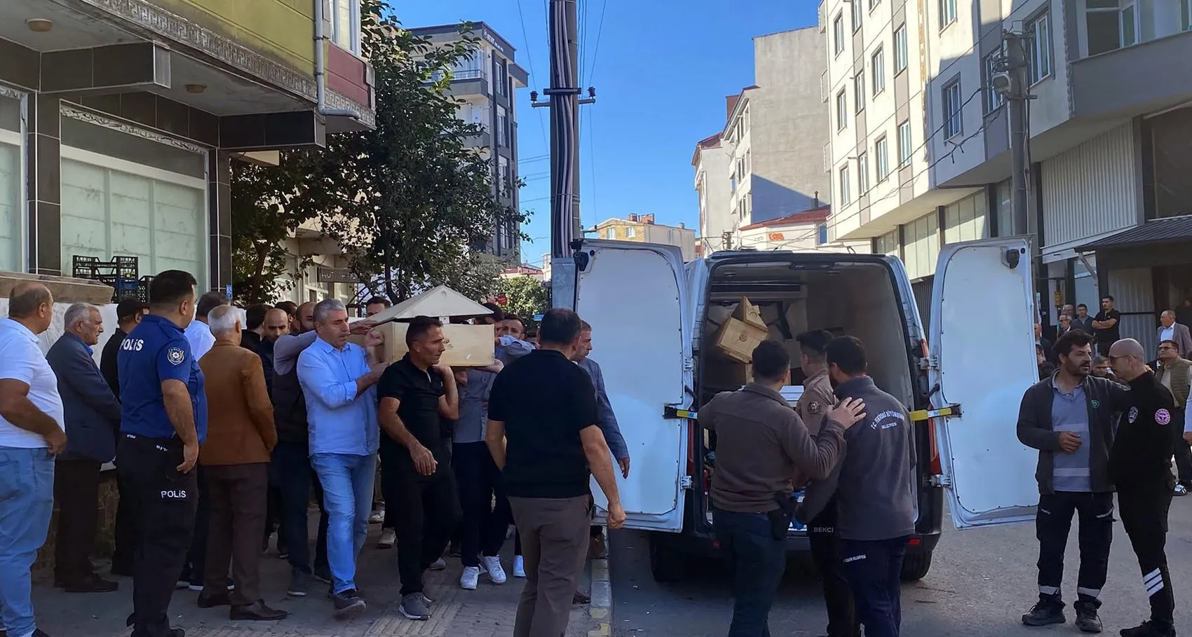 Kapaklı'da dehşet gecesi: Eşini bıçakladıktan sonra saatlerce başında bekledi