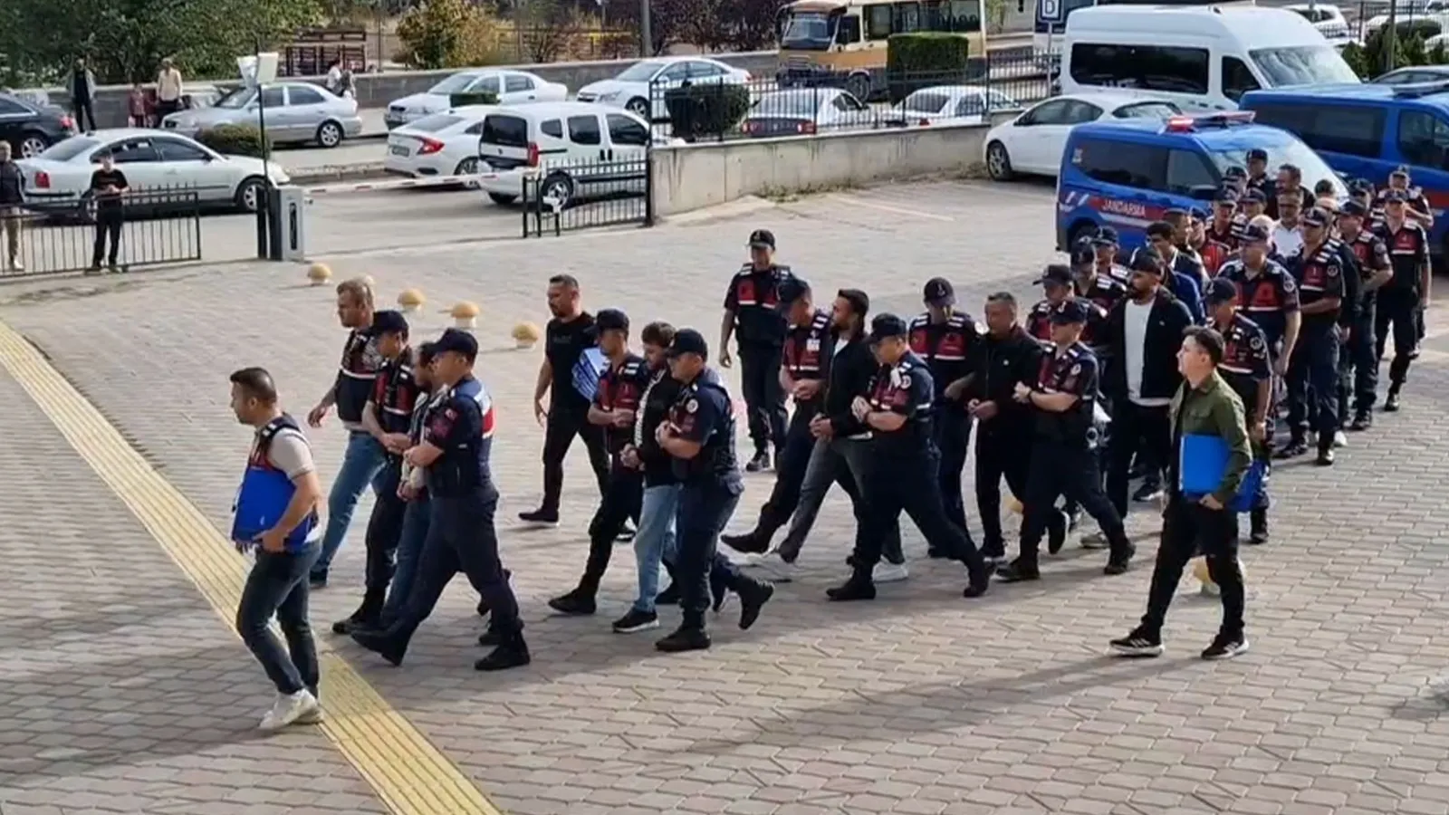 Kırıkkale'de belediyeye dev operasyon: Eski başkanlar dahil 35 isim hakim karşısında