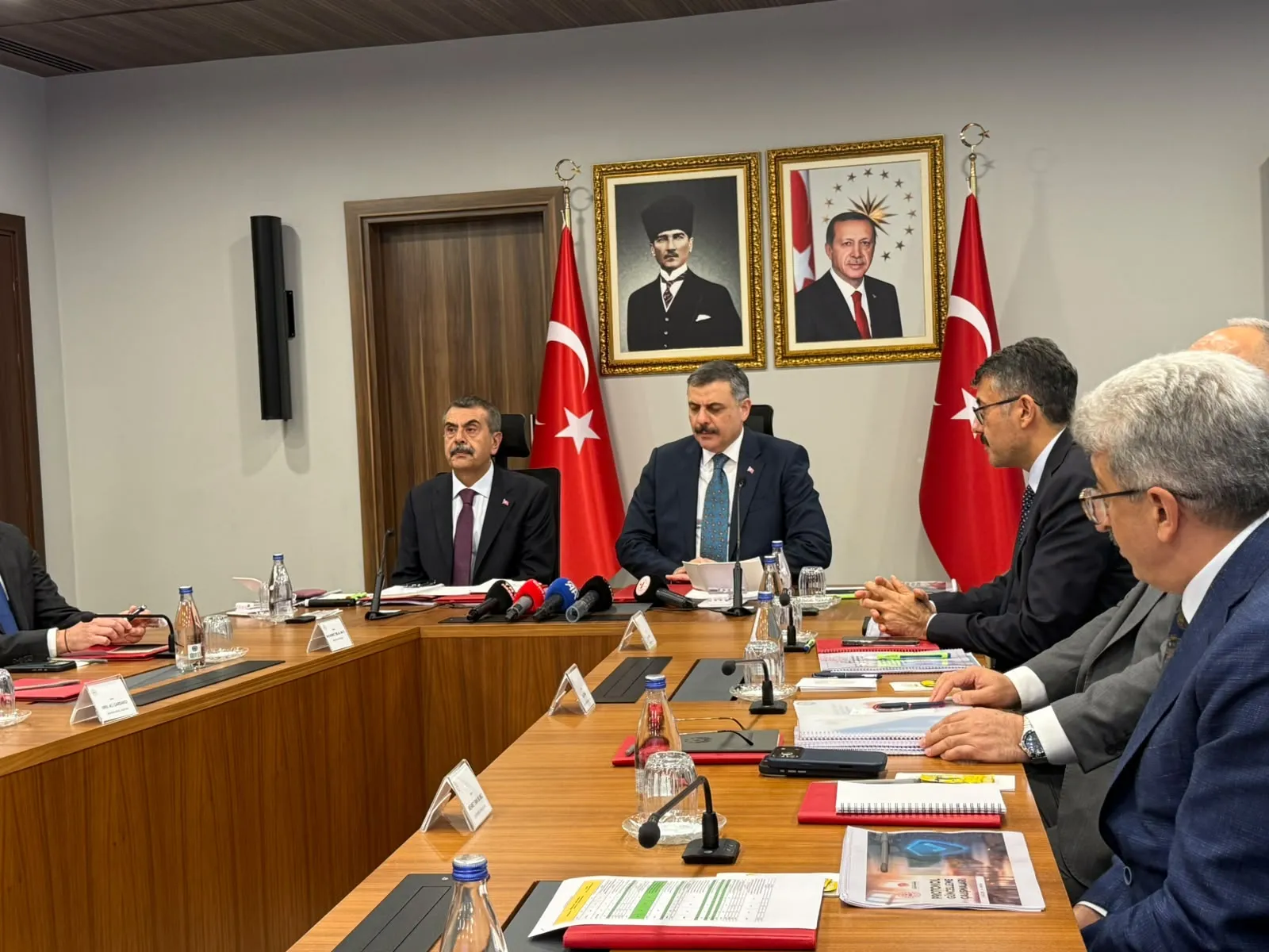 Okullarda yeni dönem: 7 bakanlık birleşti, 31 bin bahçe görevlisi göreve başladı