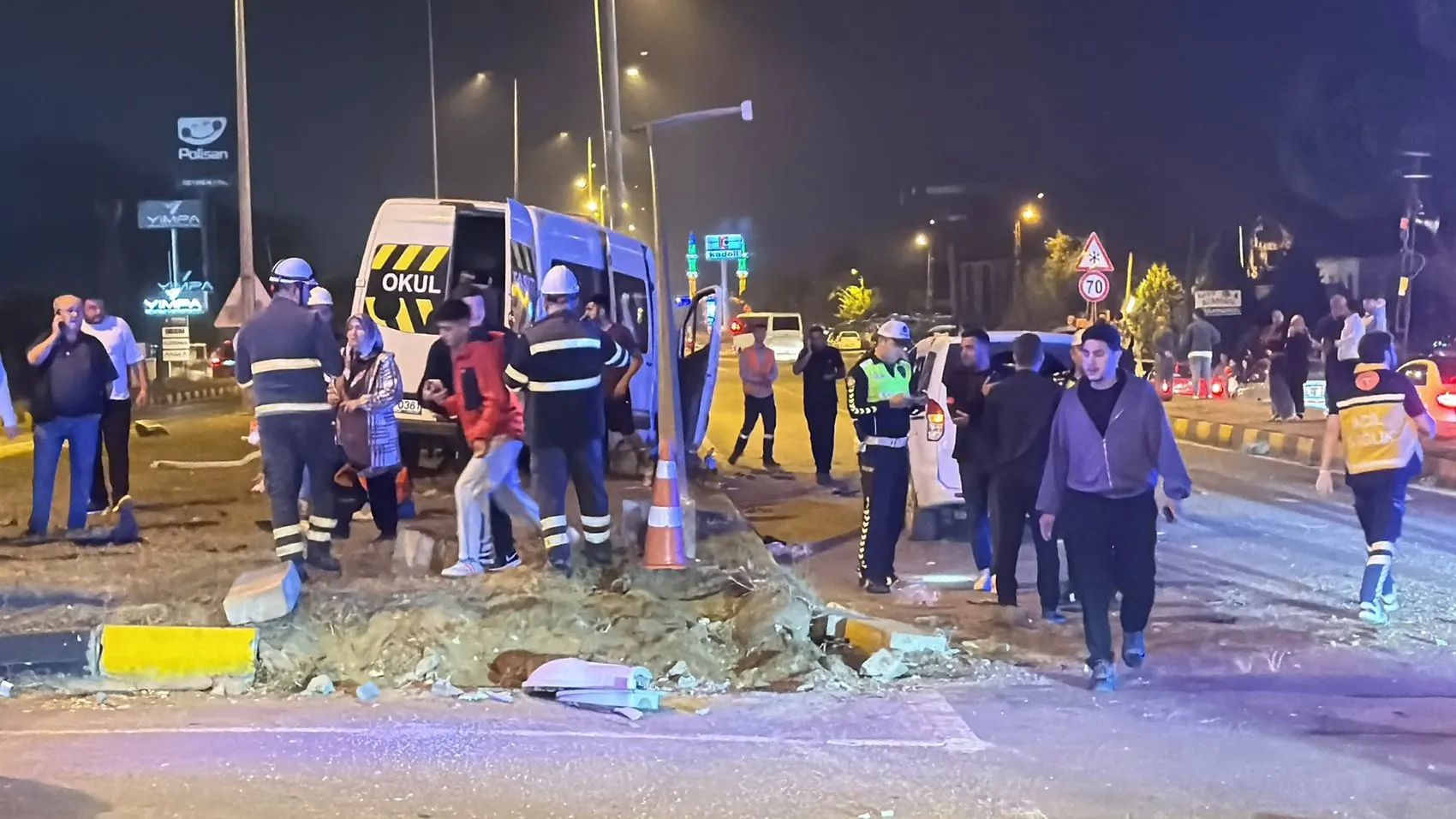 Düğün dönüşü kabusa döndü: Bartın'da zincirleme facianın eşiğinden dönüldü