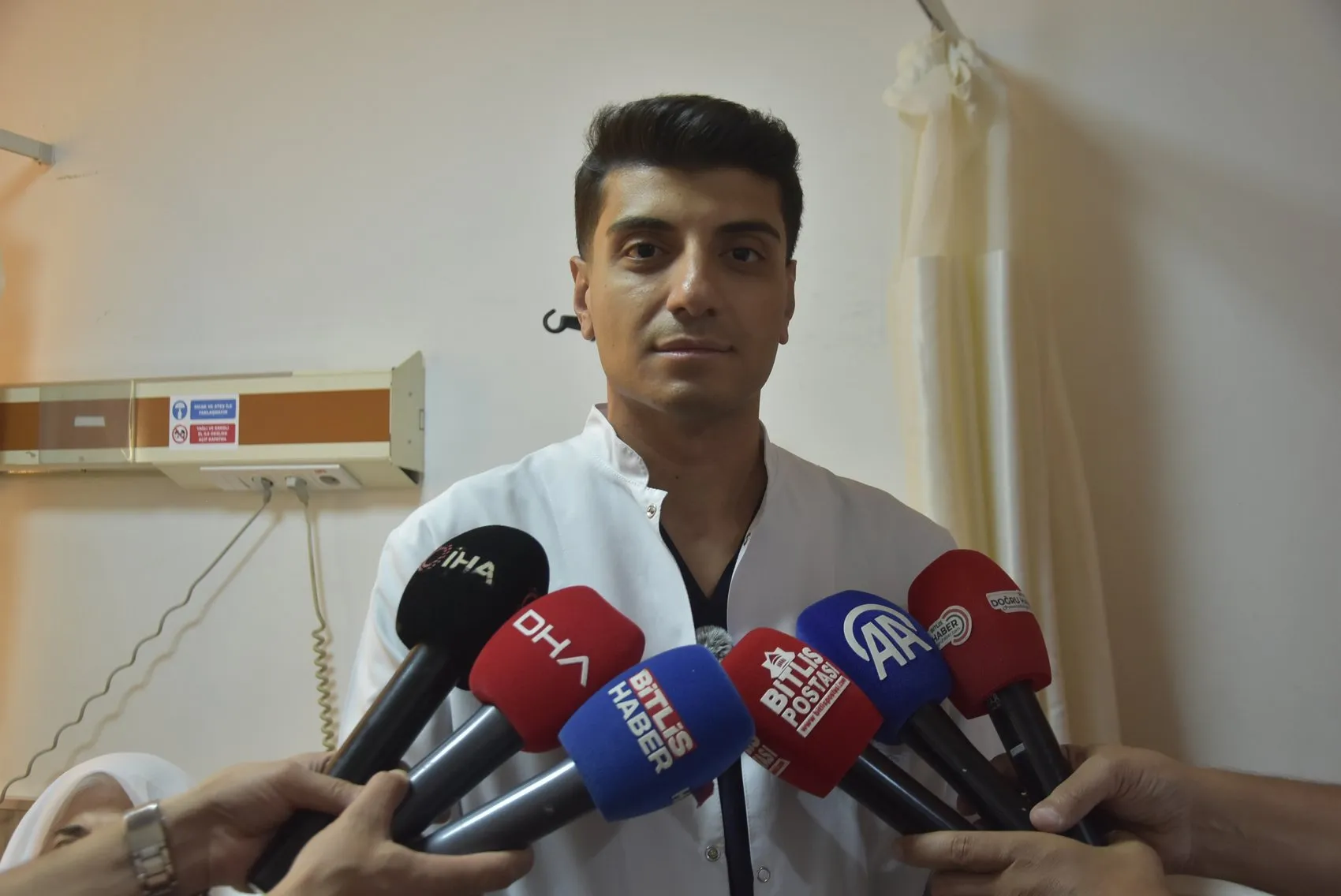 Bitlis'te tıp dünyasını heyecanlandıran operasyon: 70 yaşındaki hastaya devrim niteliğinde müdahale