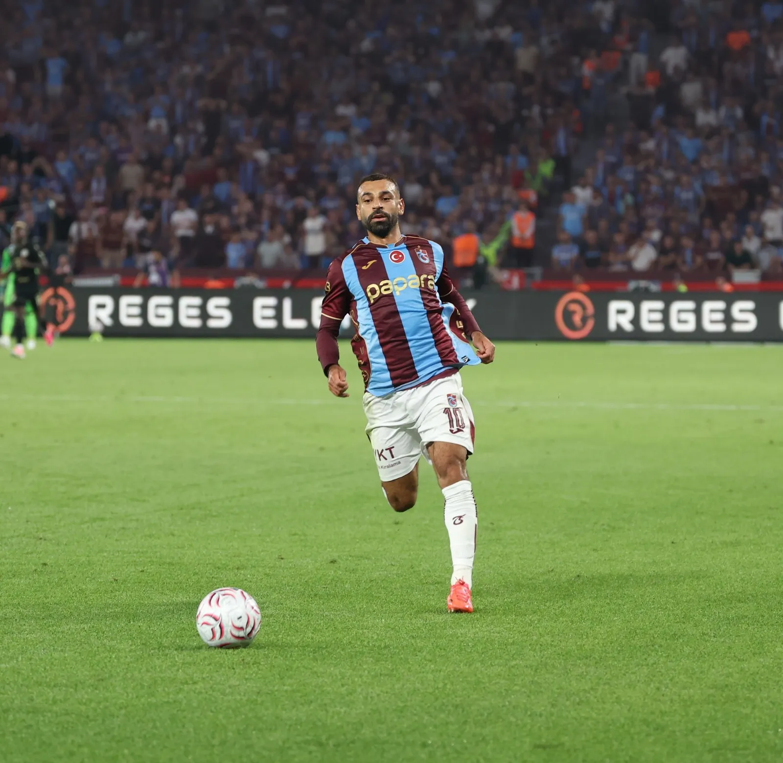 Trabzonspor'da devrim niteliğinde değişim: 15 yeni yıldız geldi, 23 isimle yollar ayrıldı