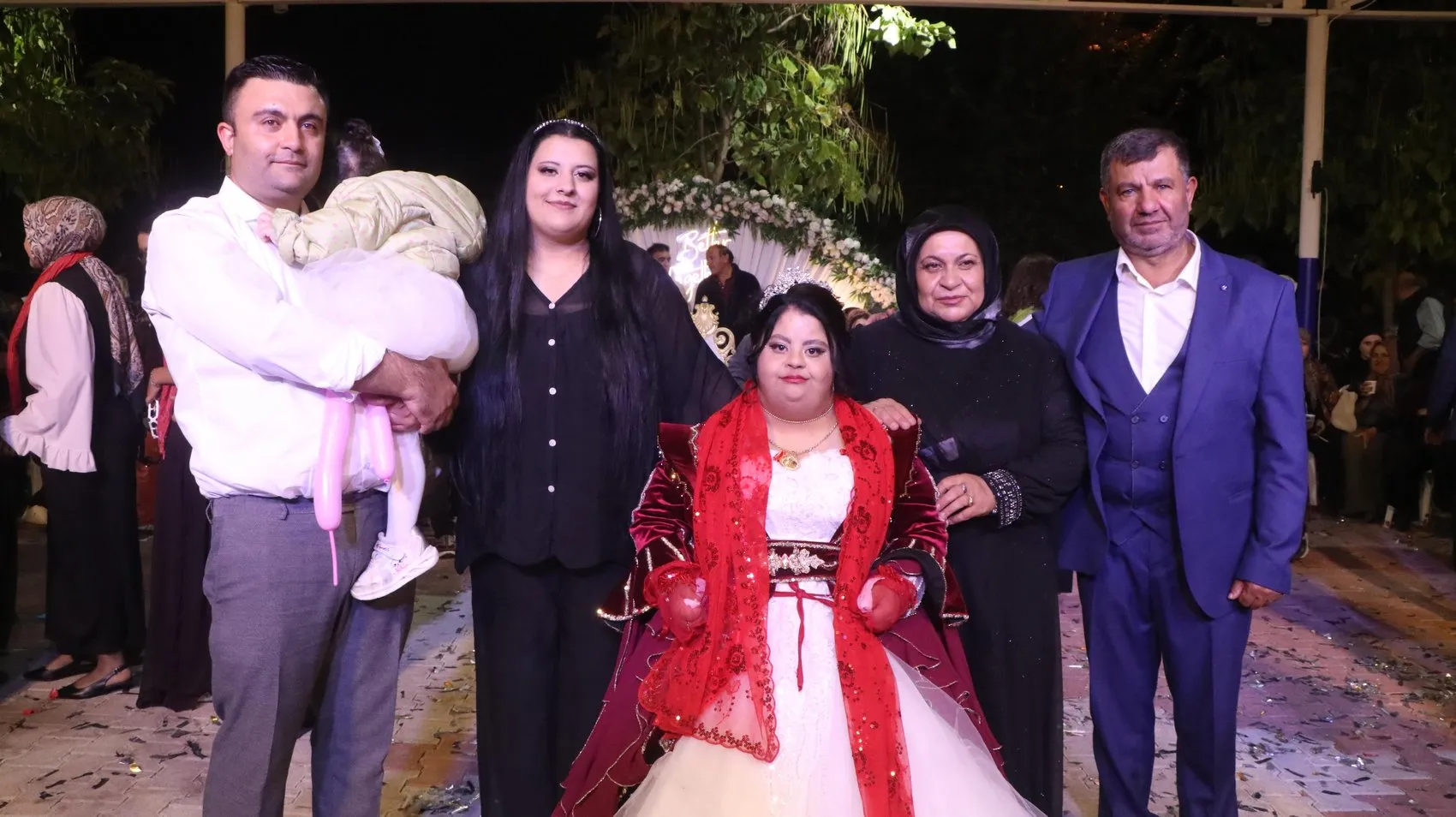 Burdur'da masalsı bir gün: Elif'in gelinlik hayali gerçek oldu