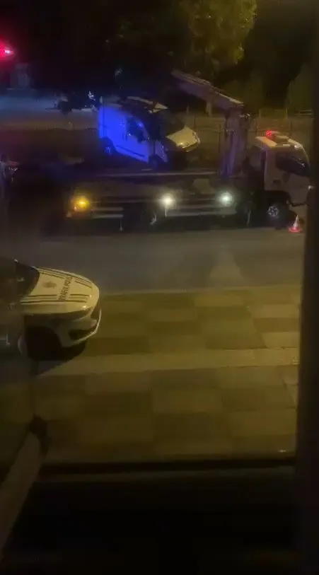 Ankara'da gece yarısı dehşeti: Otomobil bahçeye uçtu