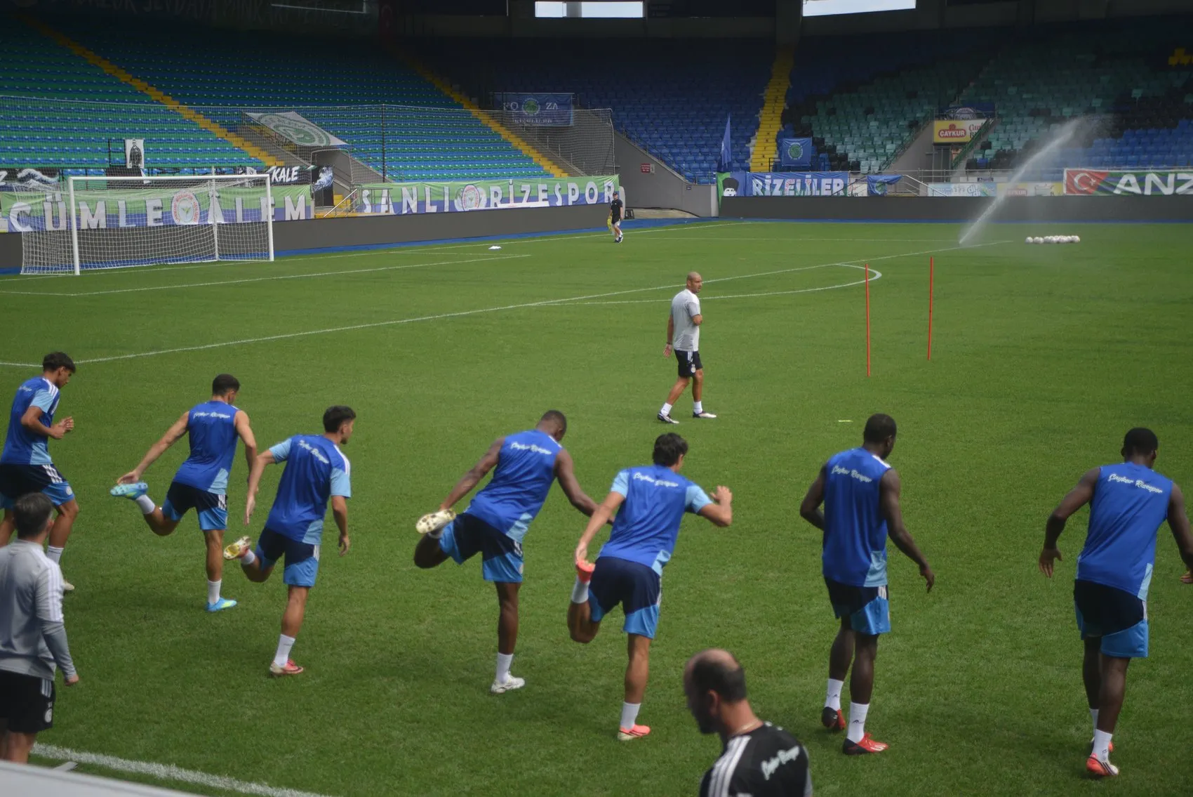 Rizespor'da yeni dönem: Gençleşen kadroyla hedefler büyüyor