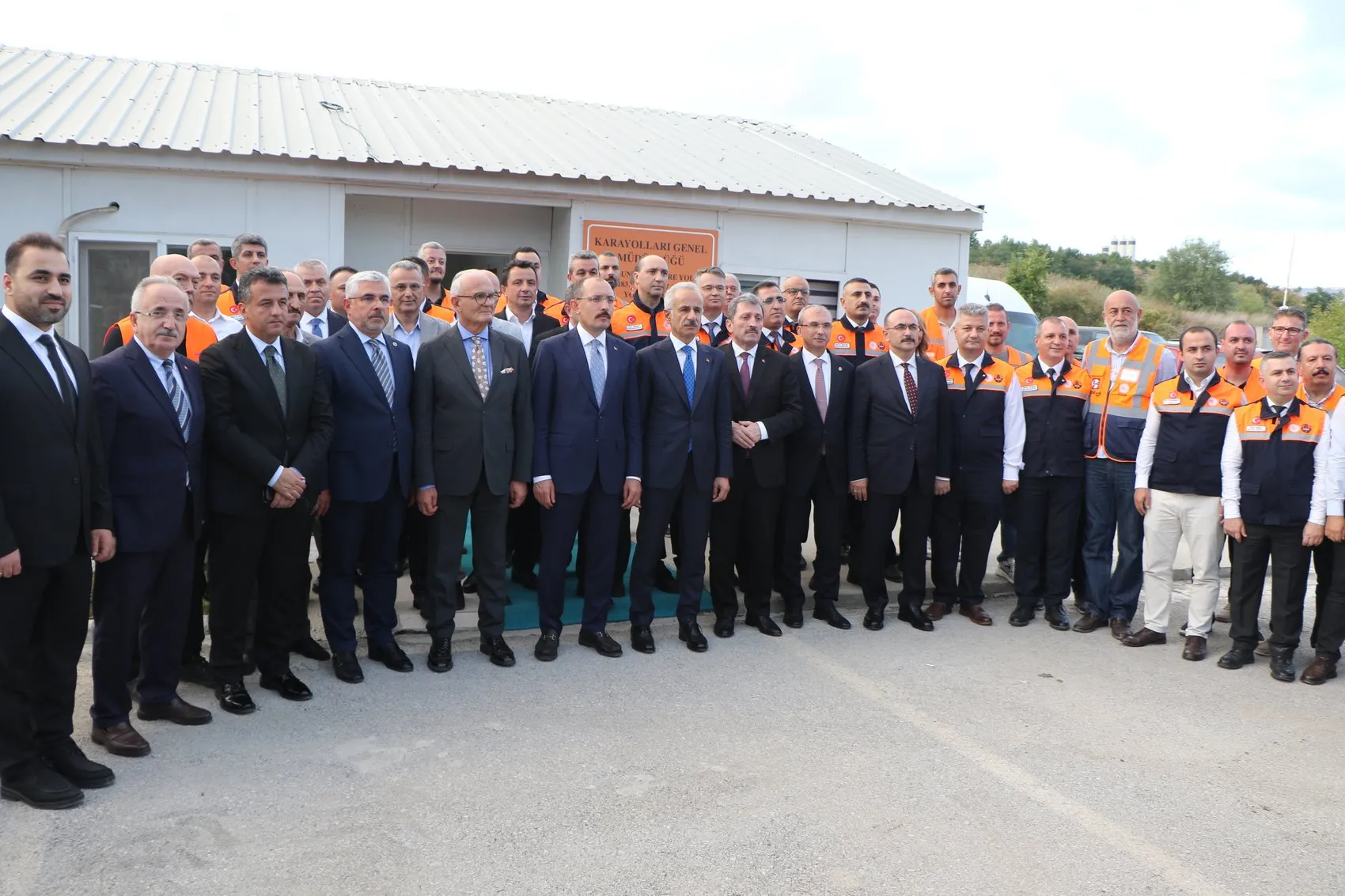 Samsun'da raylı sistem hamlesi: Bakan Uraloğlu'ndan muhalefete hızlı tren yanıtı