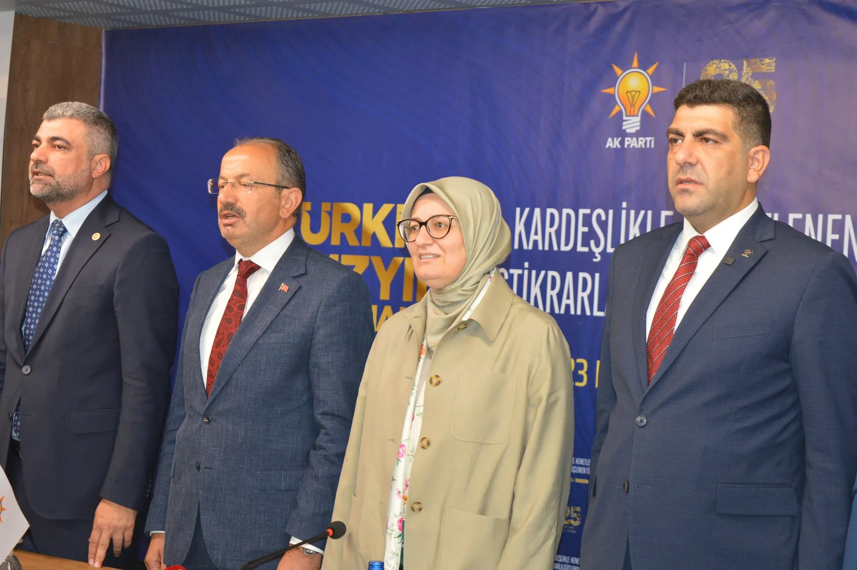 Mardin'de dikkat çeken transfer: Siyasi saflarda yeni dönem mesajı
