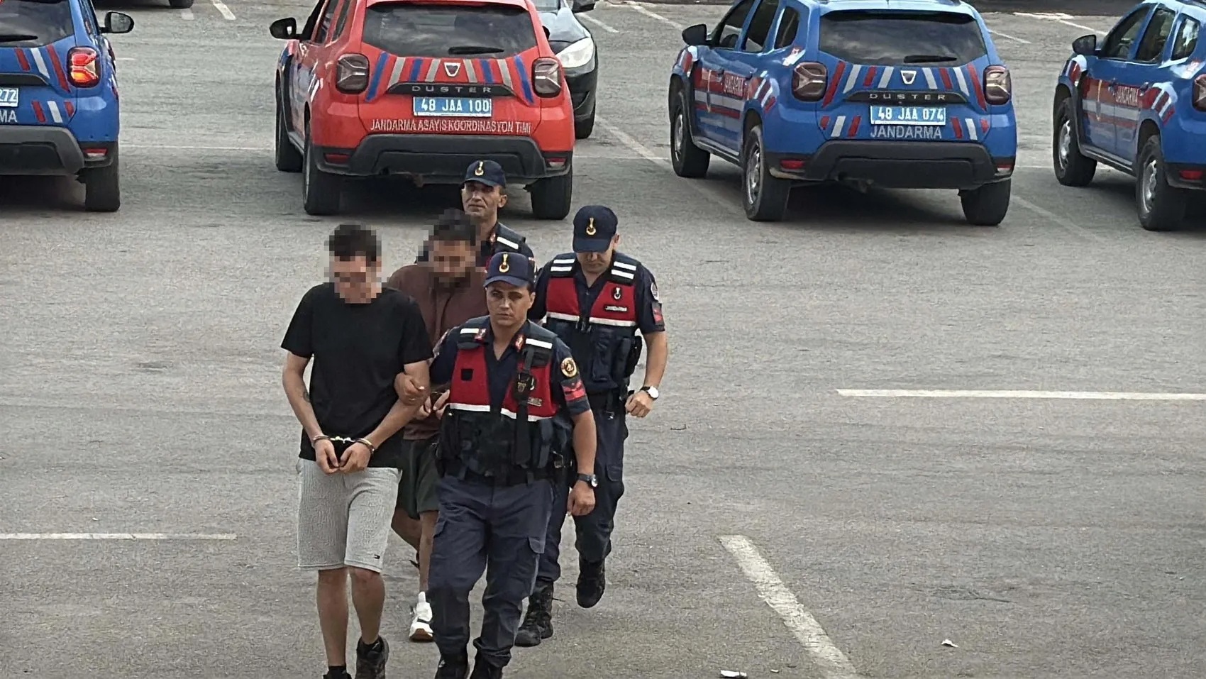 Bodrum'da 13 milyar liralık yasa dışı bahis ağı çökertildi: 41 kişi adliyede