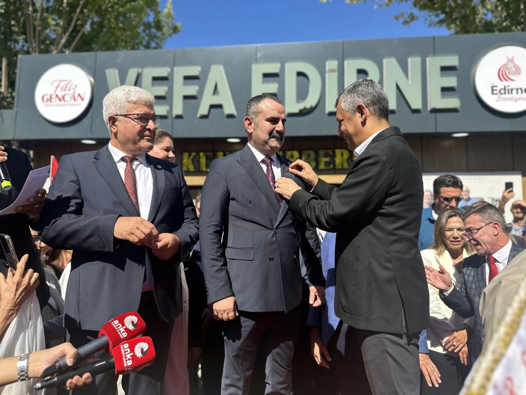 Yeni Parti'den otoyol hamlesi: İhaleye girecek firmalara iktidar uyarısı