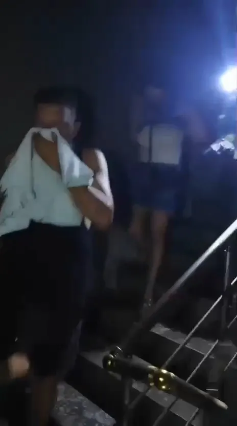 Arsuz'da korku dolu anlar: Alevlerin arasında kalan 4 kişi son anda kurtarıldı