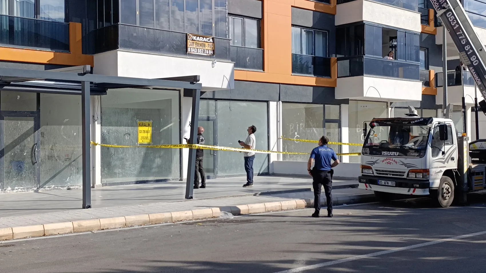 Amasya'da korkunç kaza: Yeni taşındıkları evin balkonu küçük çocuk için tuzak oldu