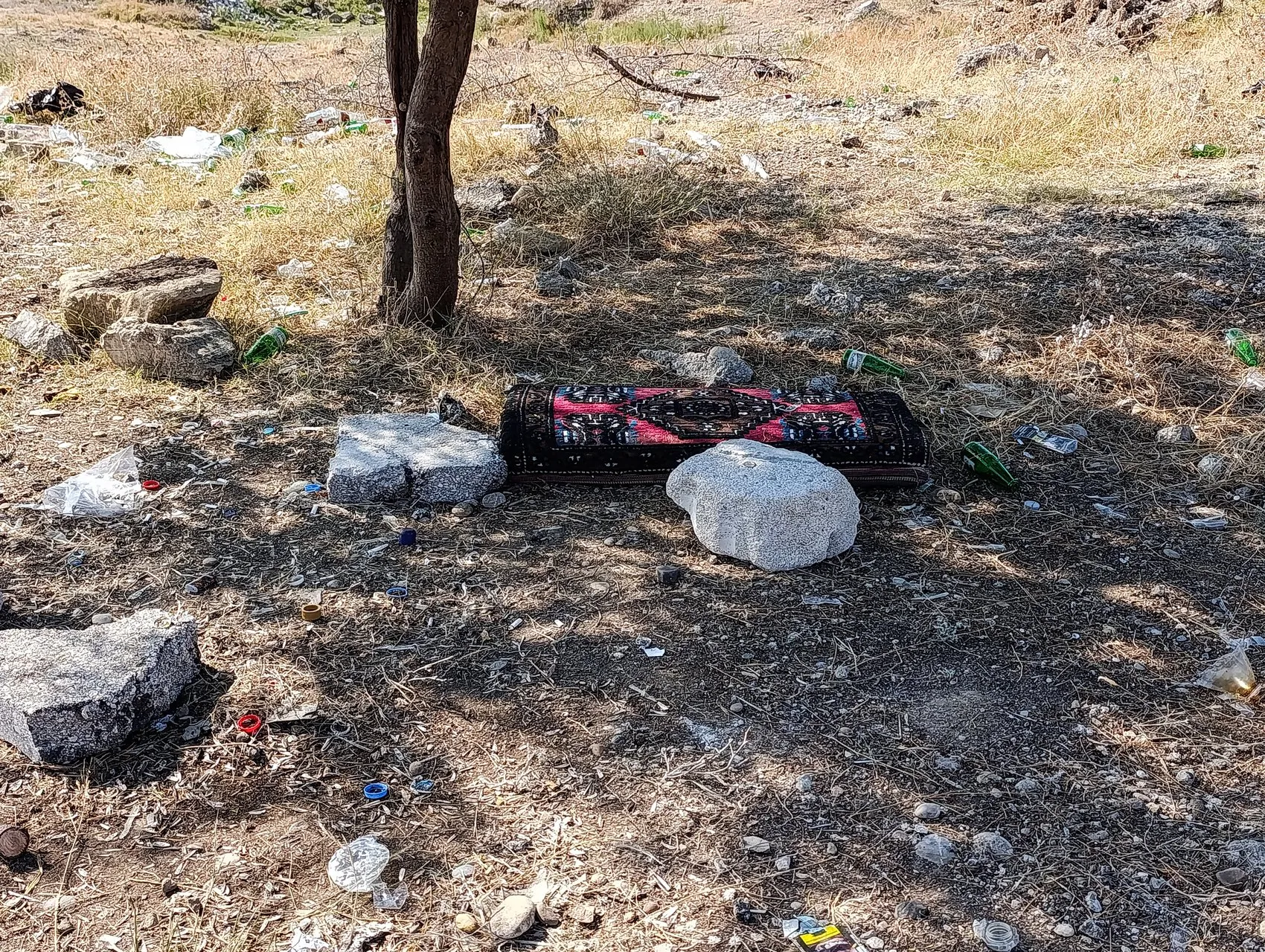 Sarıçam'da şüpheli ölüm: Kayıp şahsın cansız bedeni boş arazide ortaya çıktı