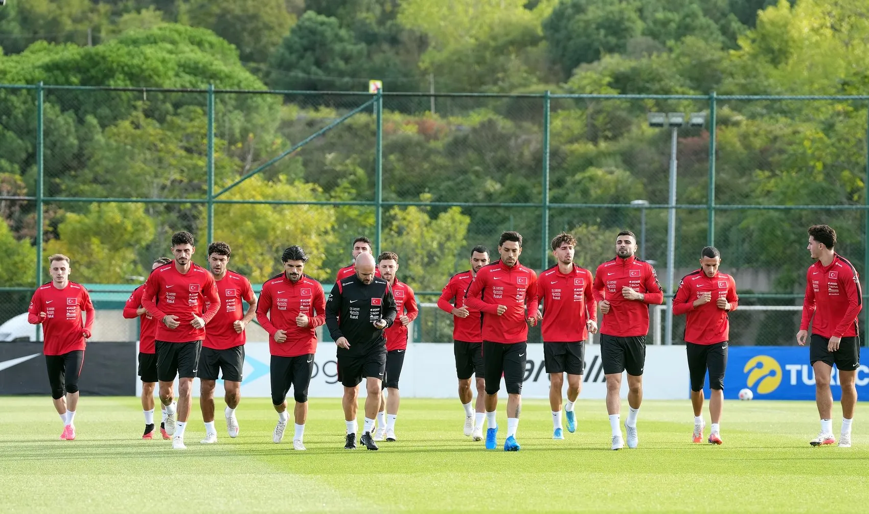 Ay-Yıldızlılar İtalya Sınavı İçin Bursa Yolcusu: Hazırlıklar Başladı