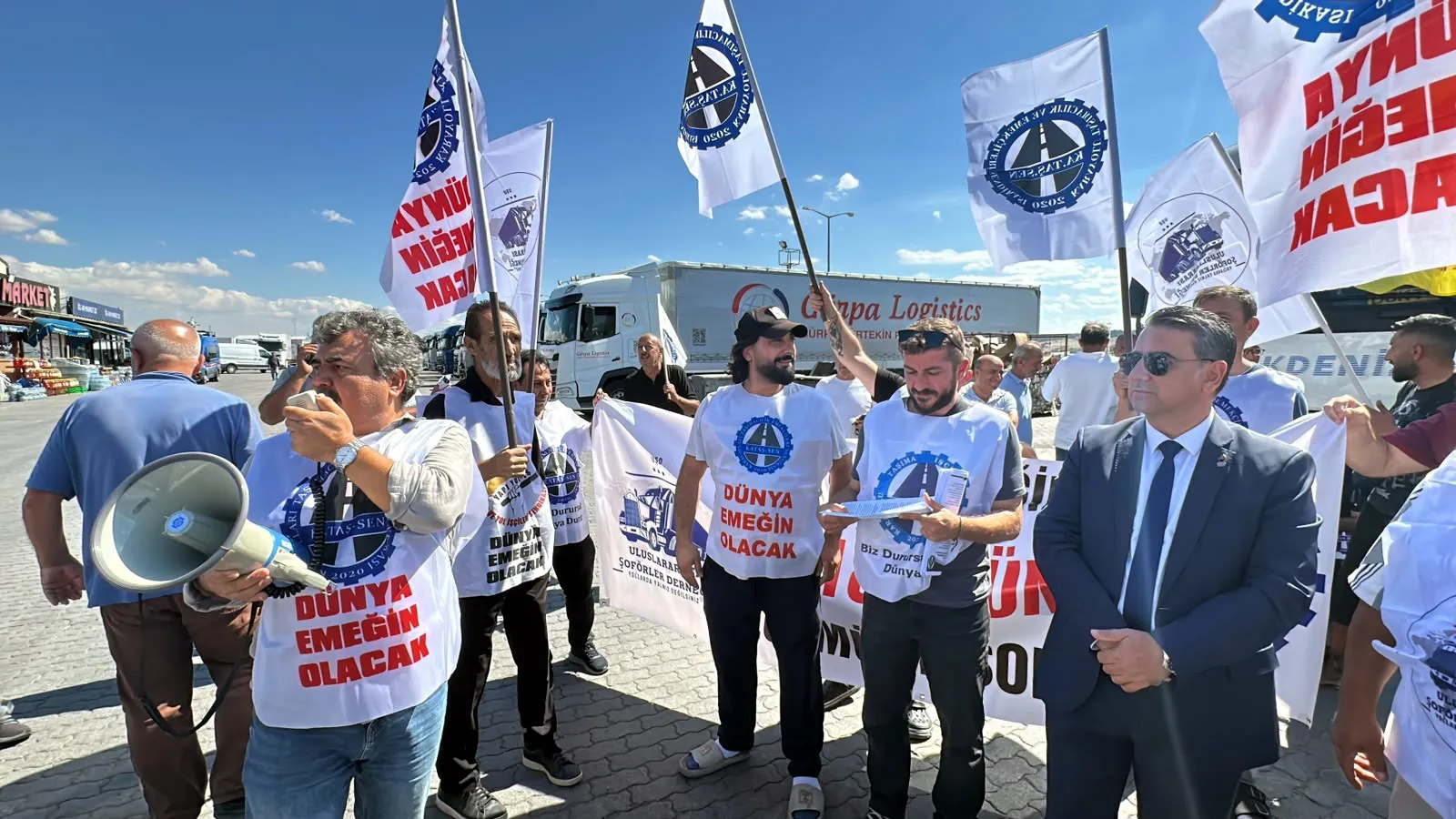 Avrupa yollarında direksiyon sallayan Türk şoförlere vize engeli: Potansiyel göçmen değiliz