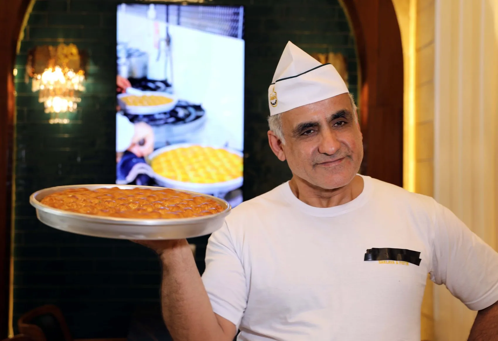 Yazılım mühendisliğini bıraktı, rotayı ABD'ye çevirdi: SpaceX çalışanları artık Antep baklavası yiyor