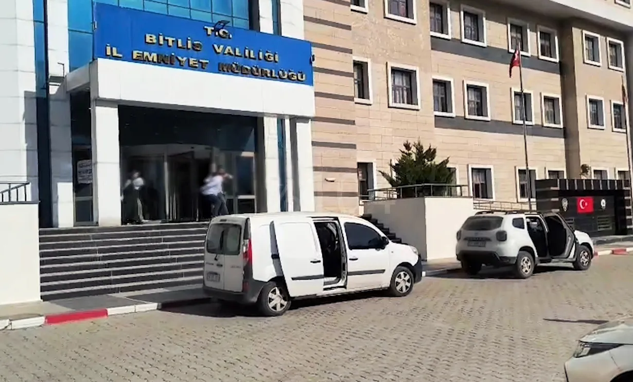 Bitlis'te narkotik operasyonu: Zehir tacirlerine ağır darbe