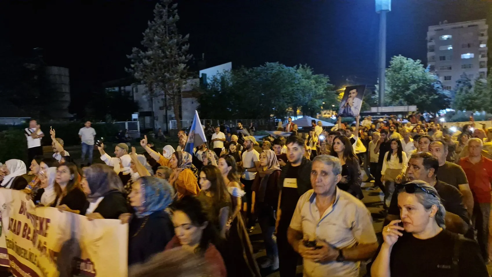 Diyarbakır'da barış çağrısı: Zehirli dile karşı ortak sorumluluk vurgusu