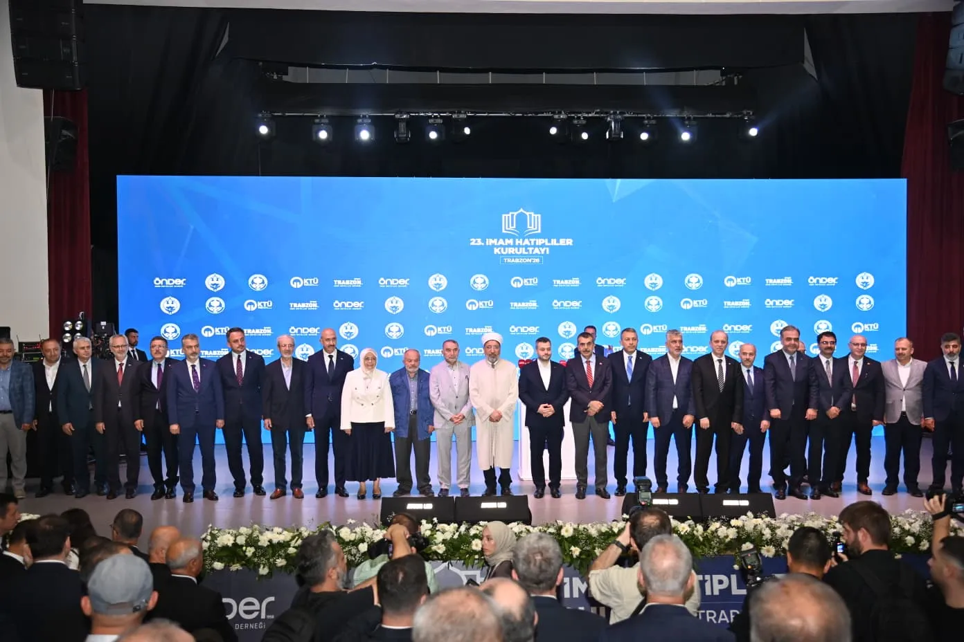 Bakan Tekin'den İmam Hatip vurgusu: Söndürülmek istenen kandil yeniden tutuştu