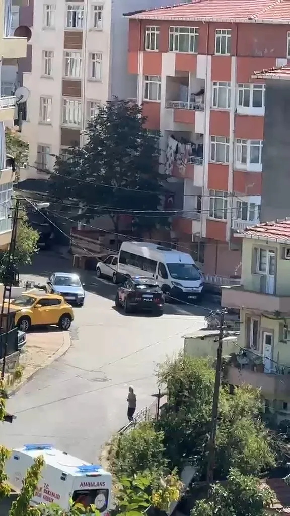 Maltepe'de dehşet anları: İş yeri sahibi komşusunu vurdu
