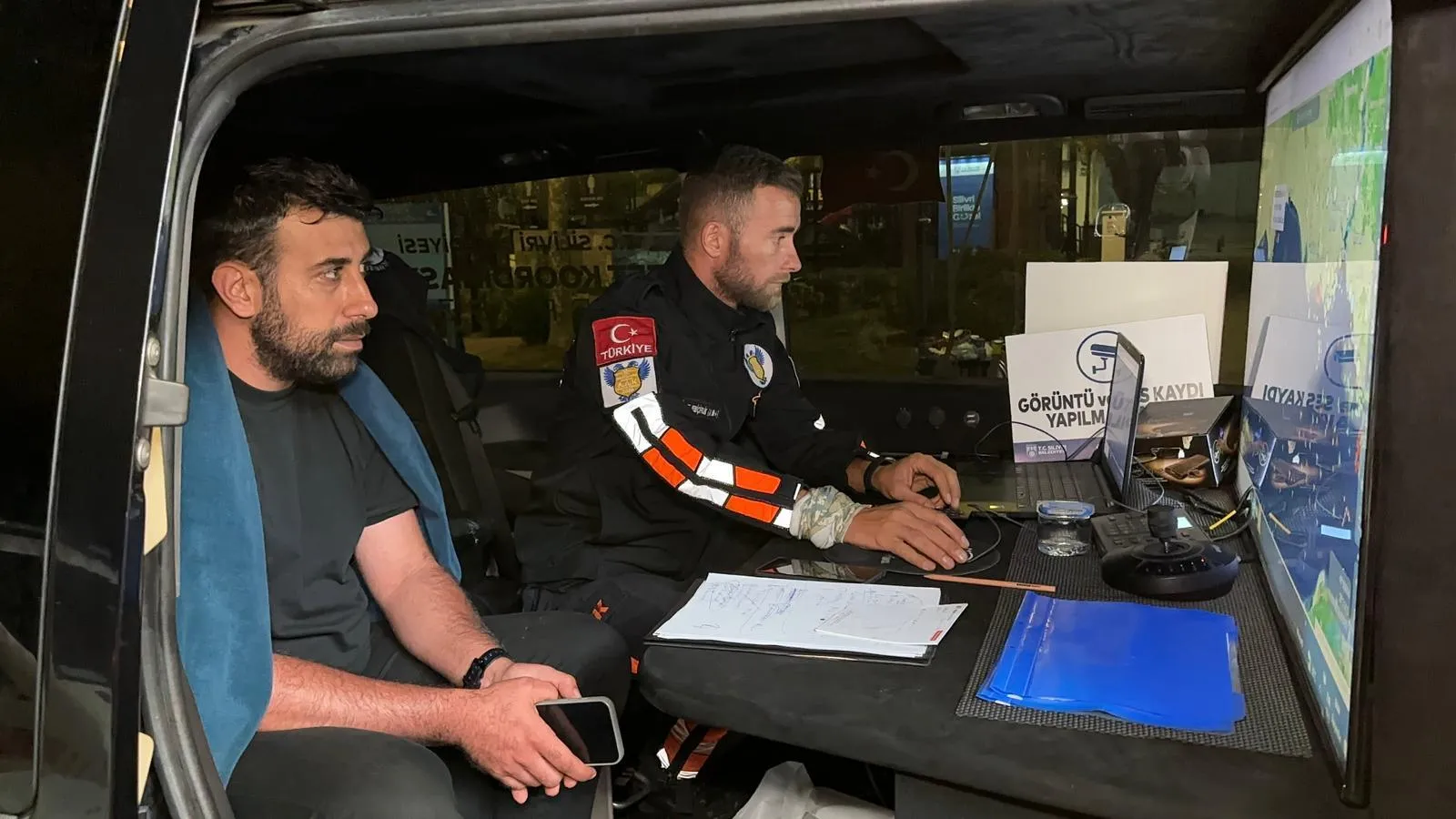 Marmara'nın karanlık sularında 24 saatlik umut nöbeti: 10 denizciden hala haber yok