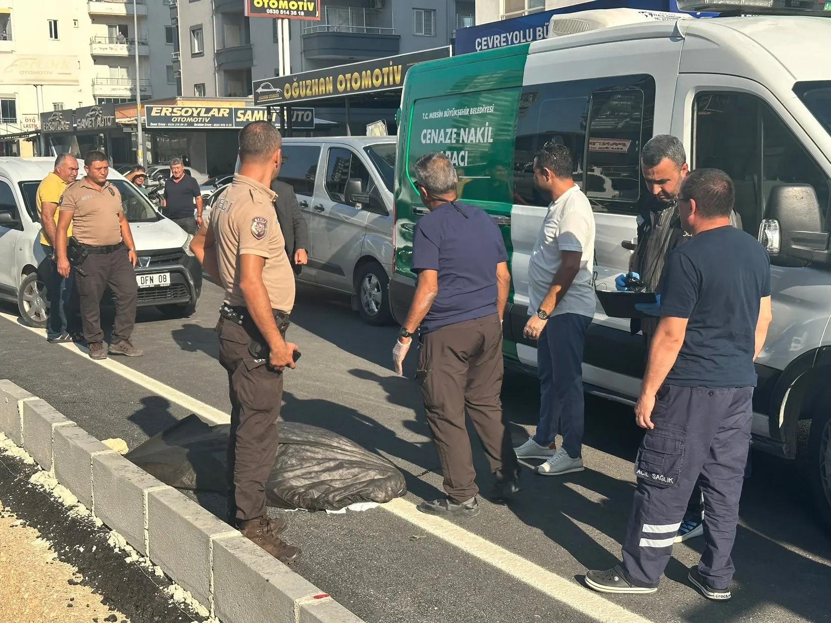 Erdemli'de yürek yakan kaza: Yolun karşısına geçmek isterken canından oldu