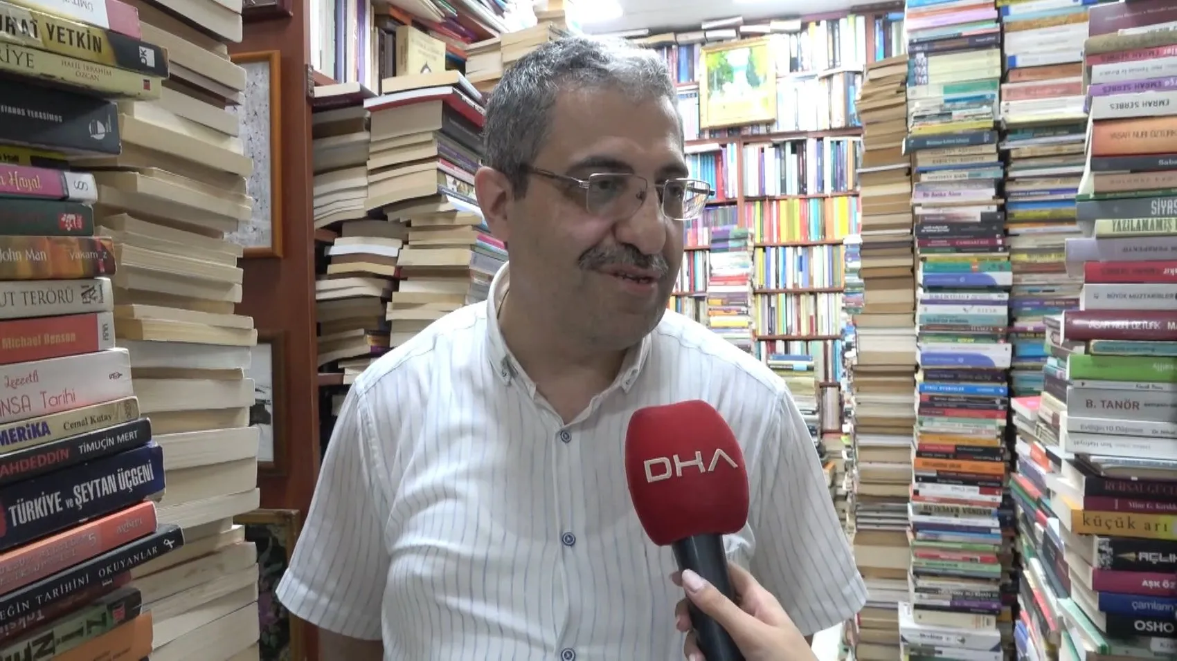Bursa'nın 45 metrekarelik hafızası: 35 bin kitap yeni sahiplerini bekliyor