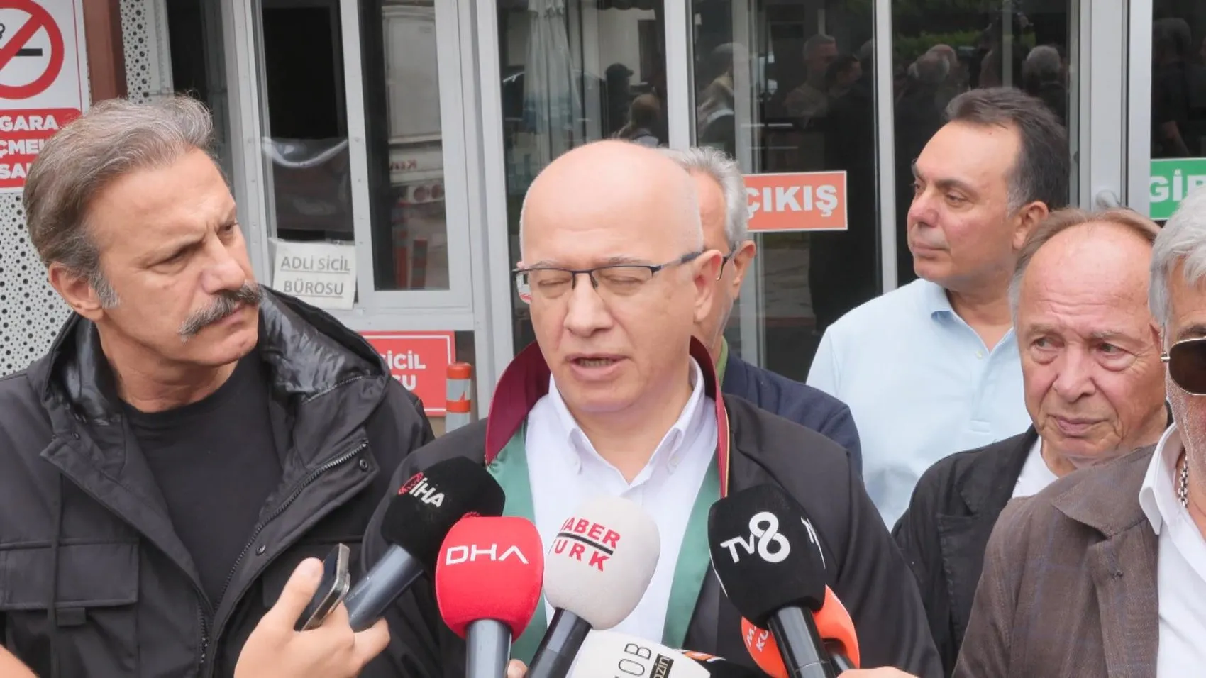 Kadir İnanır'ın vasiyetinde kritik erteleme: Aile üyeleri 17 Aralık'ı bekliyor