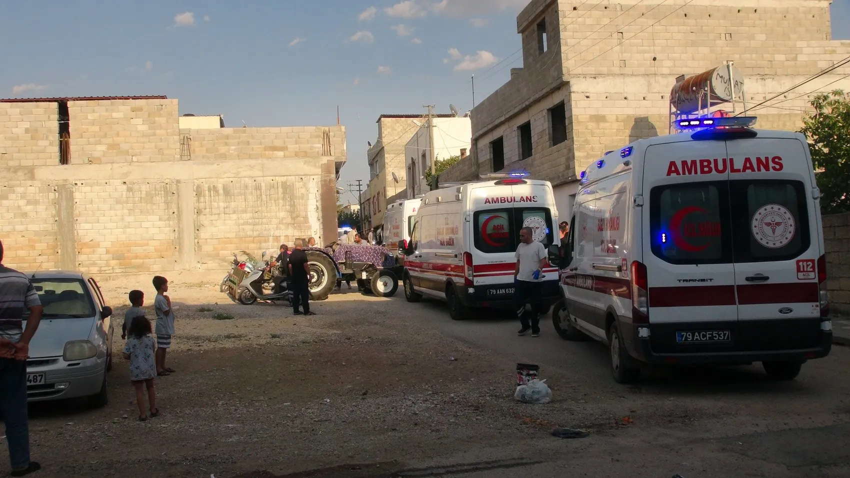 Kilis'te komşular arasındaki gerilim kanlı bitti: 4 yaralı