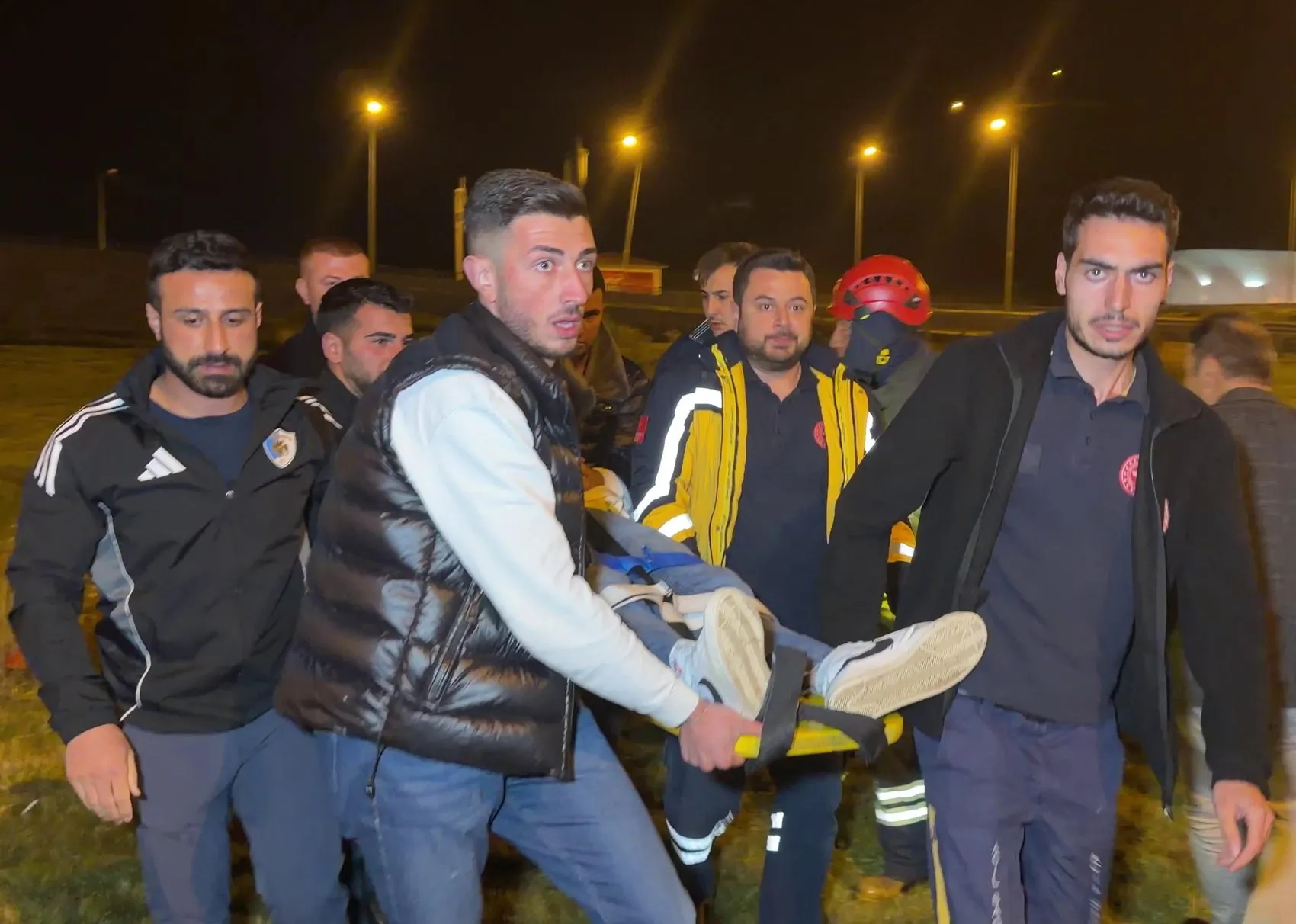 Palandöken'de gece yarısı dehşeti: Kontrolden çıkan araç hurdaya döndü