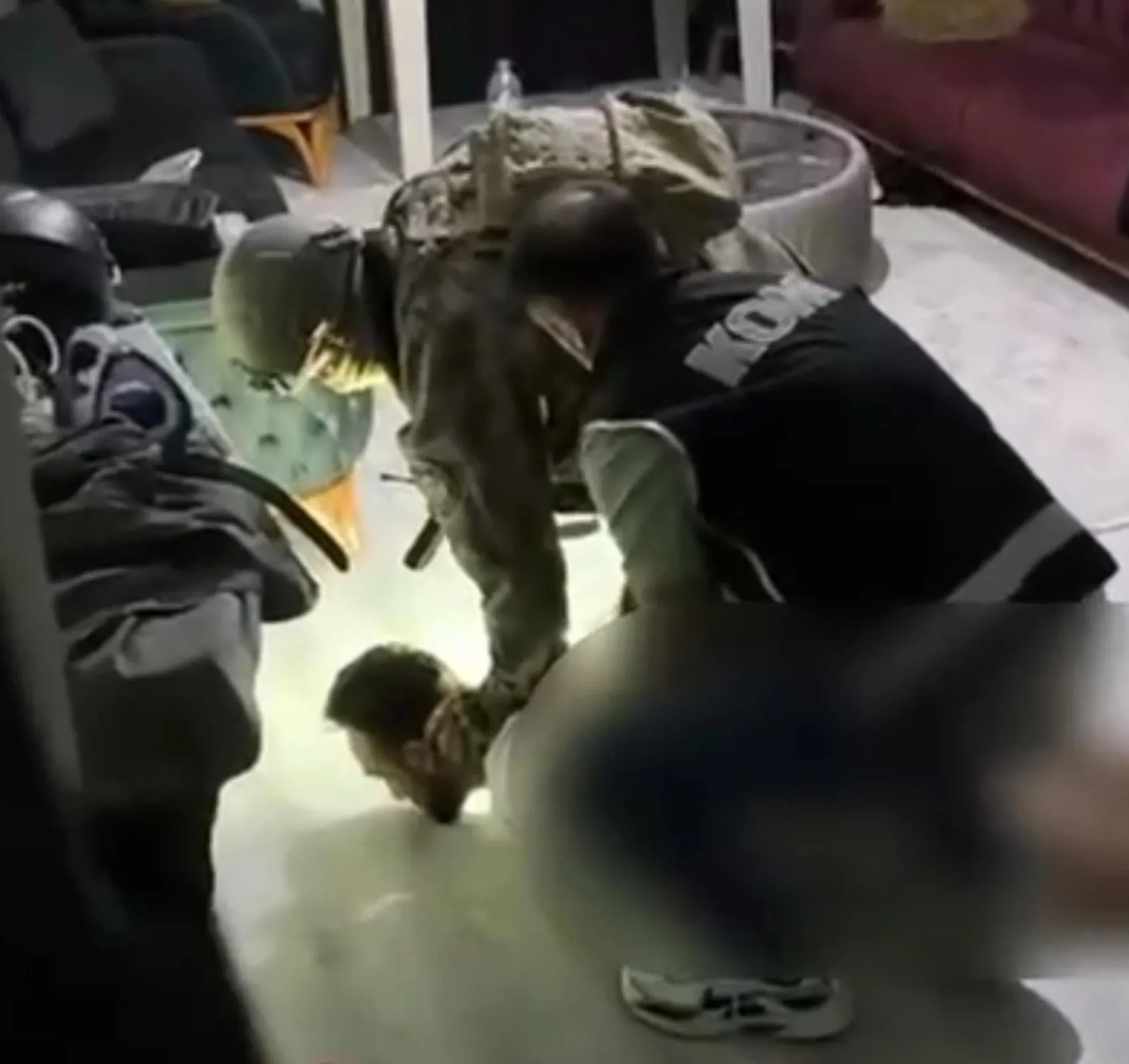 Dört ilde eş zamanlı şafak operasyonu: Kurşunlama çetesine ağır darbe