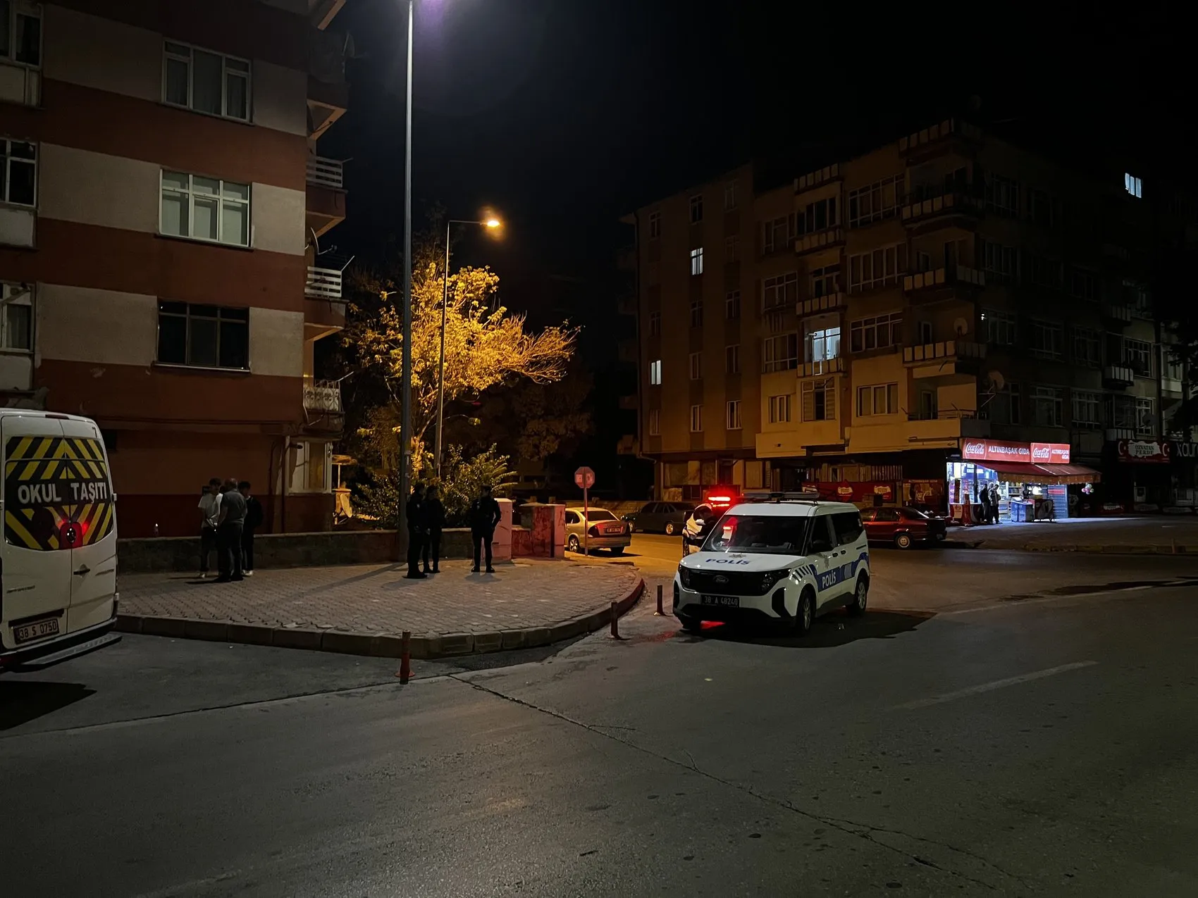 Kocasinan'da gece yarısı dehşeti: Bıçaklı kavgada kan aktı