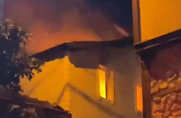 Gölyazı'da korku dolu anlar: Dernek başkanının evi küle döndü