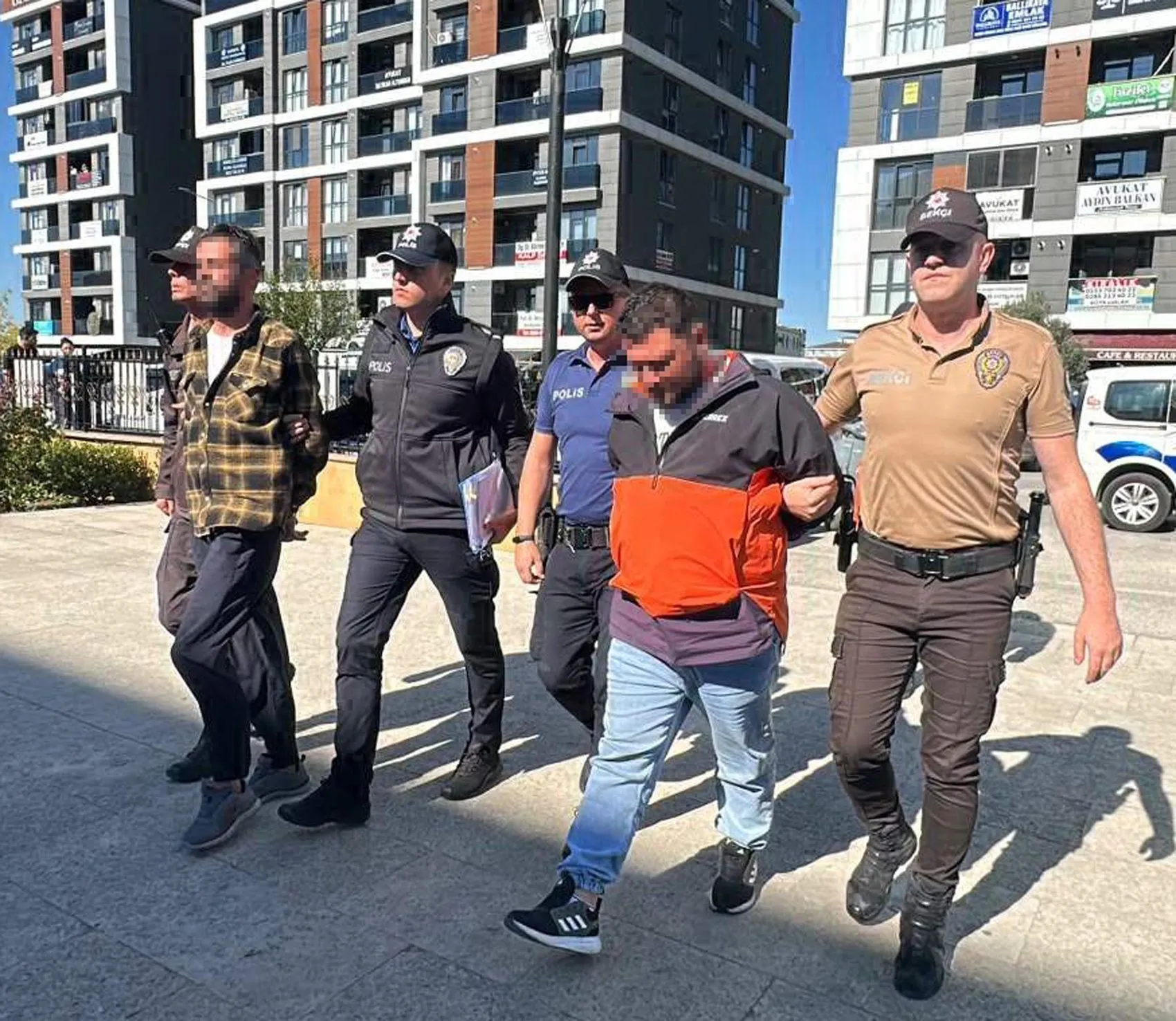 Edirne'de basit bir uyarı kanlı bitti: Lokantacı çifti darbeden saldırganların suç dosyası kabarık çıktı