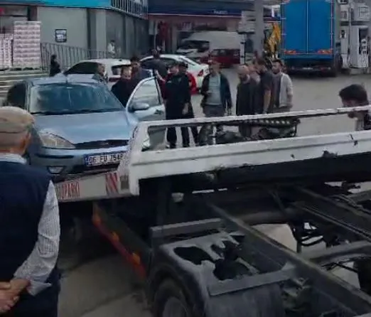 Çubuk'ta akaryakıt istasyonunda şüpheli ölüm: Otomobilde iki cansız beden