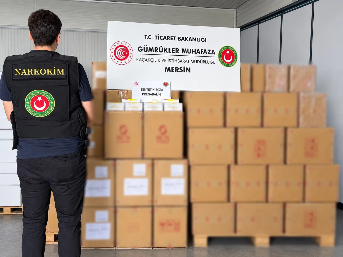 Mersin Limanı'nda dev operasyon: Tonlarca uyuşturucu madde yakalandı
