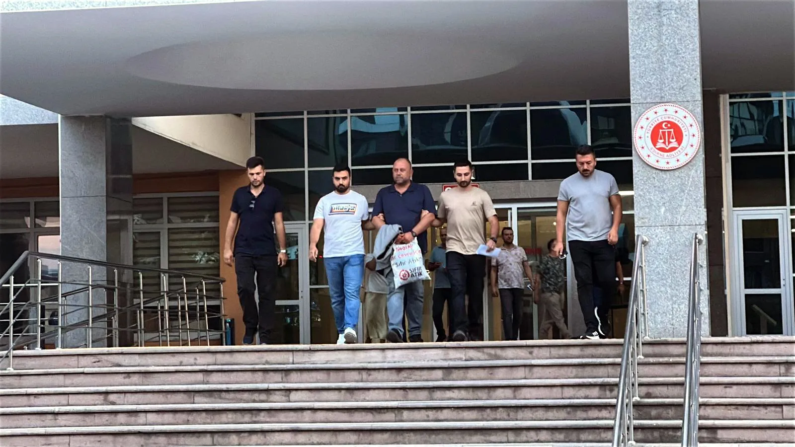 Edirne'de rüşvet pazarlığı cezaevinde bitti: İmar komisyonu üyesi avukat tutuklandı