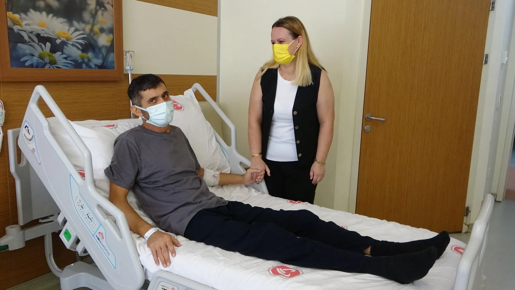 Ağrı kesiciler hayatını kararttı: 18 yıllık eşinin fedakarlığıyla hayata tutundu