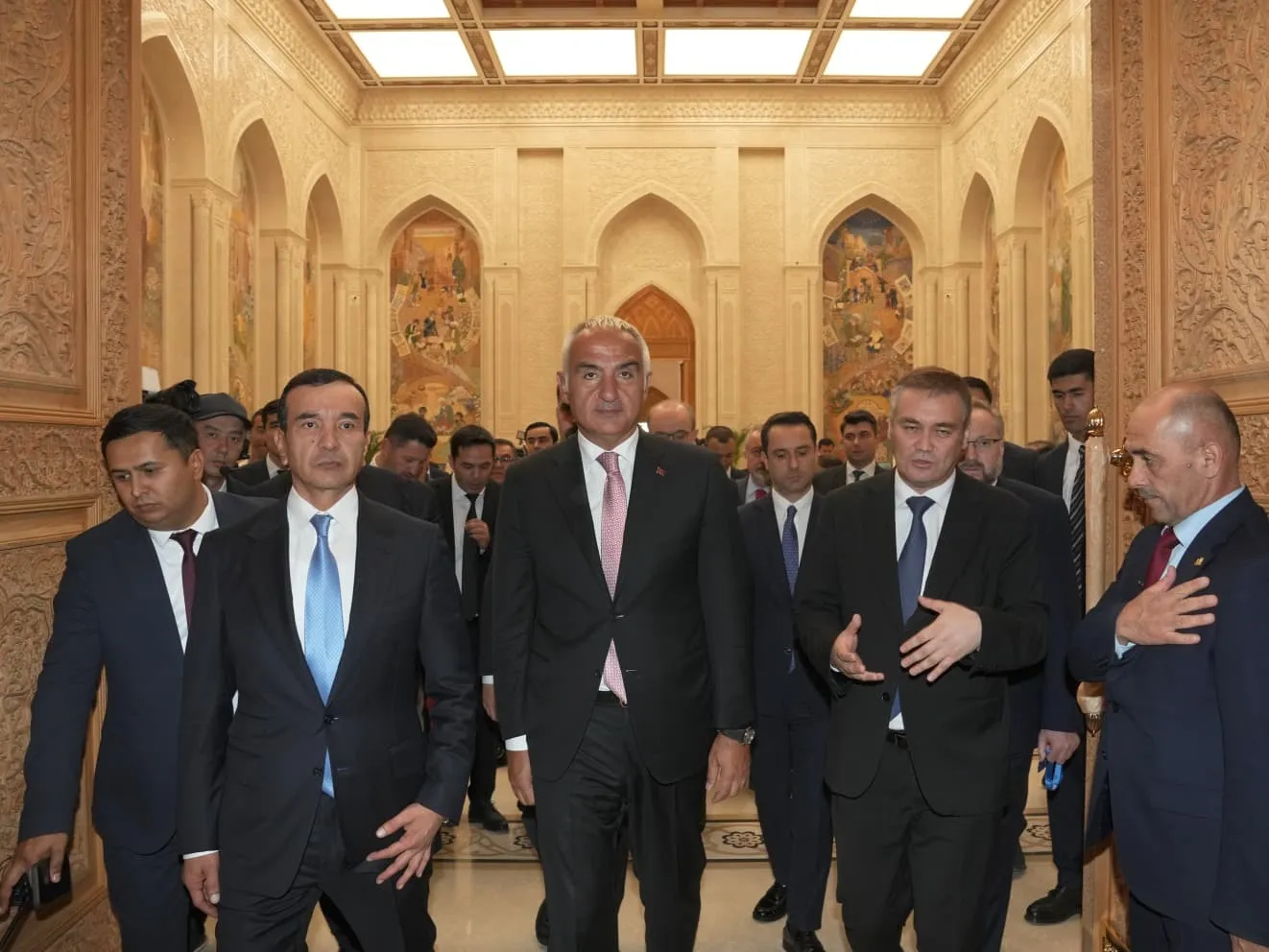 Türkiye ve Özbekistan arasında tarihi imza: Kültür diplomasisinde yeni dönem