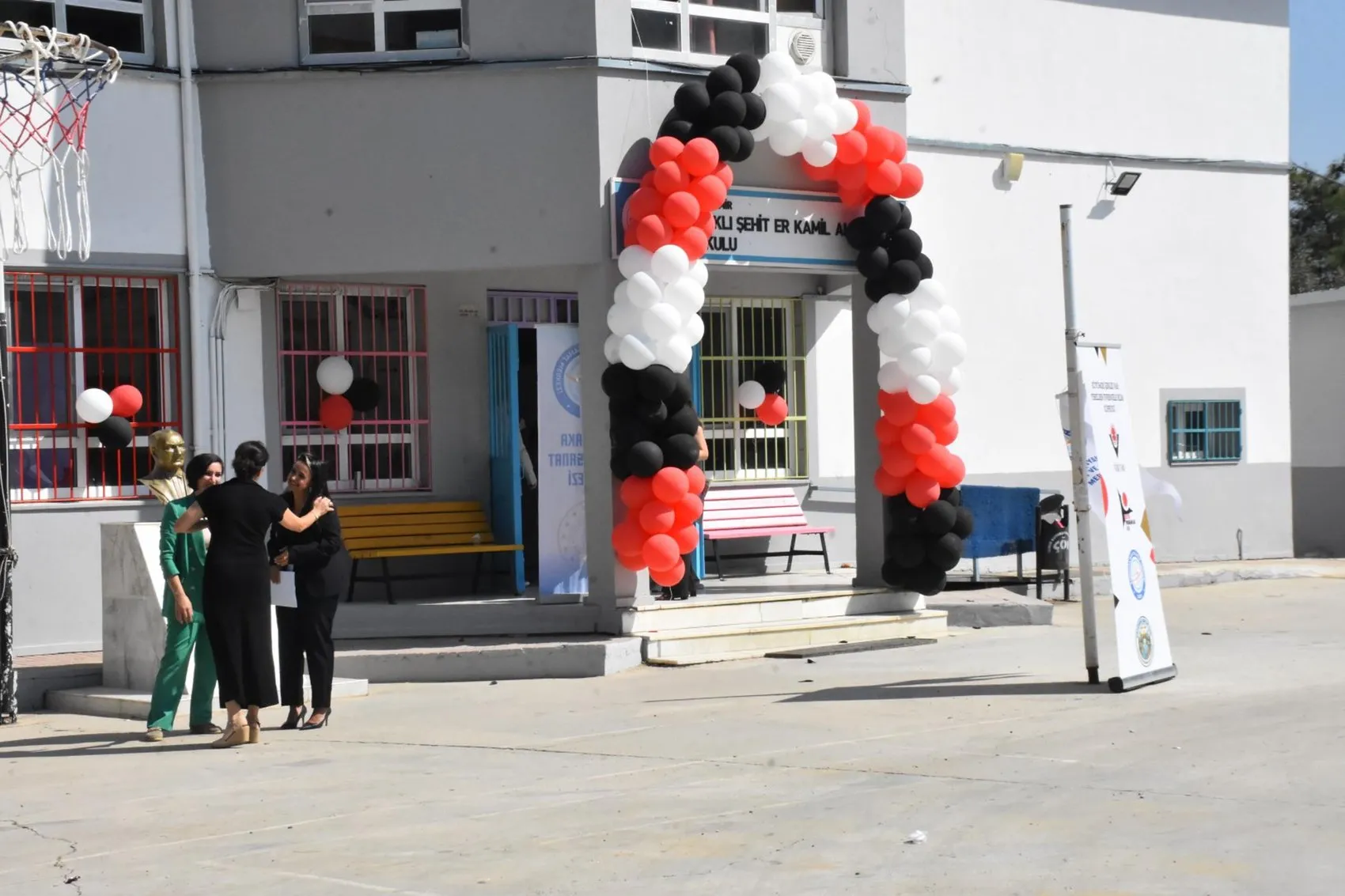 Ekinoks gününde Ödemiş'te bilim şöleni: Köy meydanına dev teleskoplar kuruldu