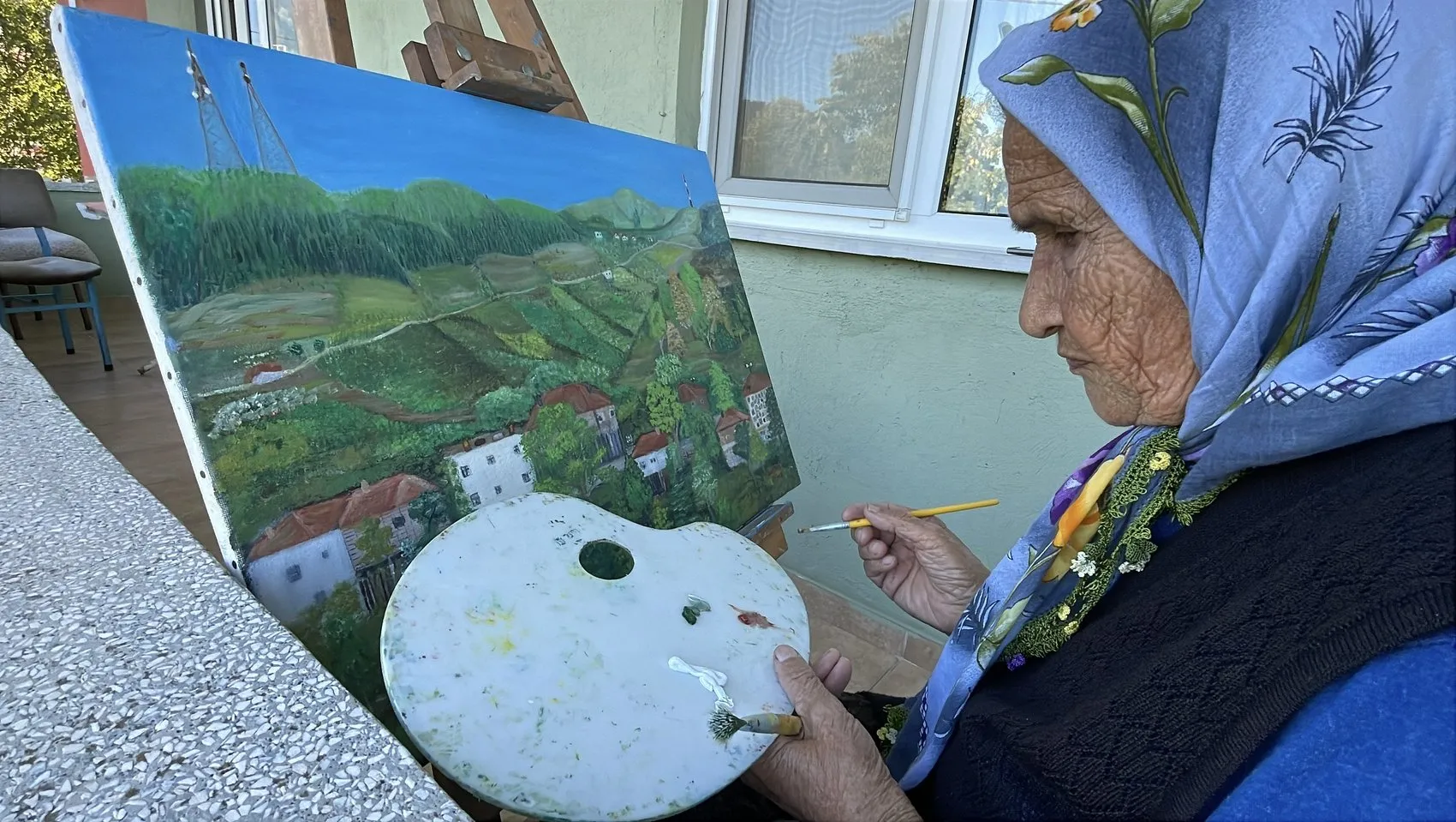 81 yaşında tuvalin başına geçti: Bob Ross'tan ilham aldı, şimdi ikinci sergisi için gün sayıyor