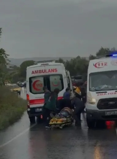 Gökçeada'da trafik dehşeti: Kontrolden çıkan minibüs kanala uçtu