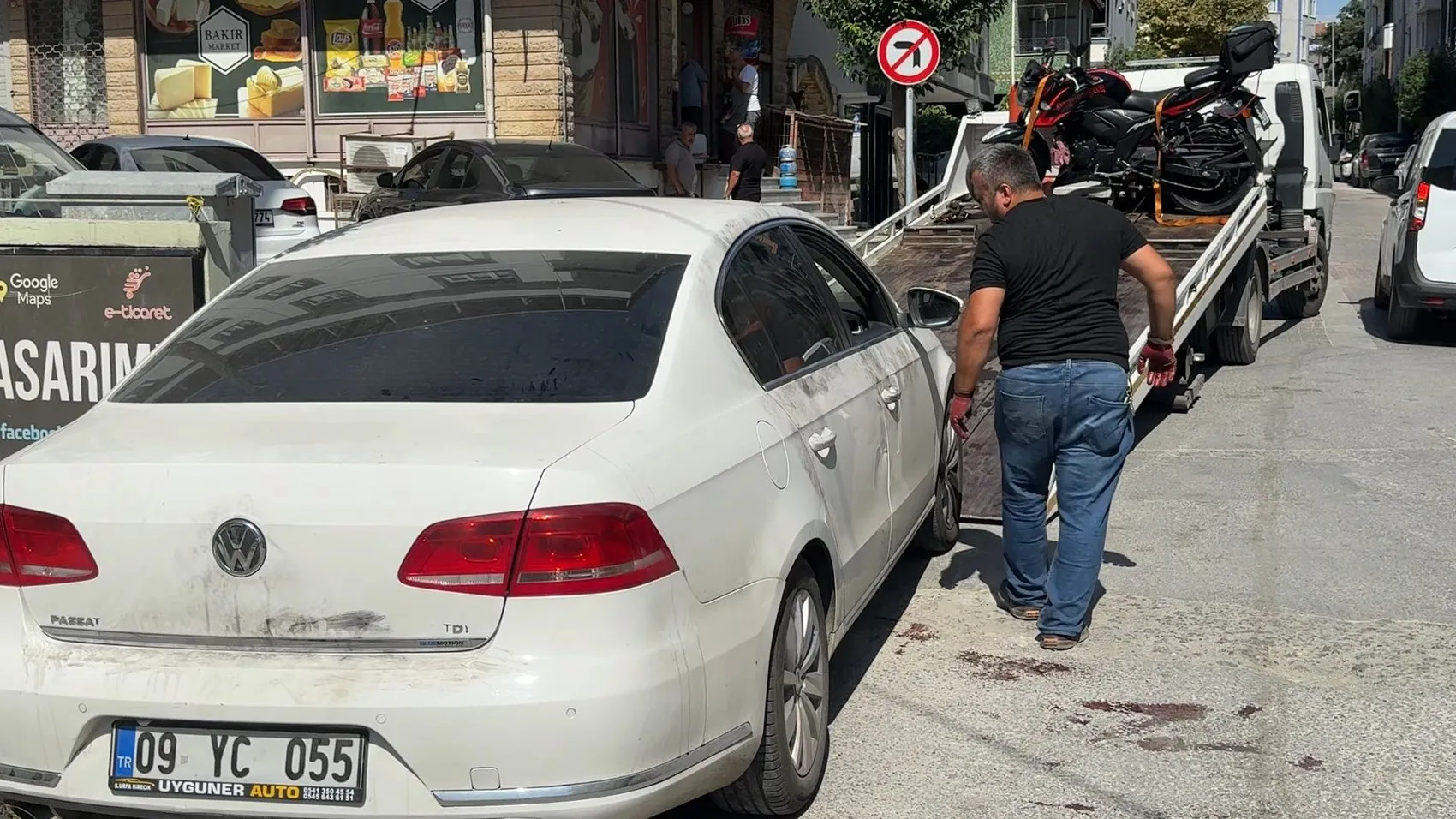 Avcılar'da trafikte dehşet anları: Motosikletli saldırgan dehşet saçtı
