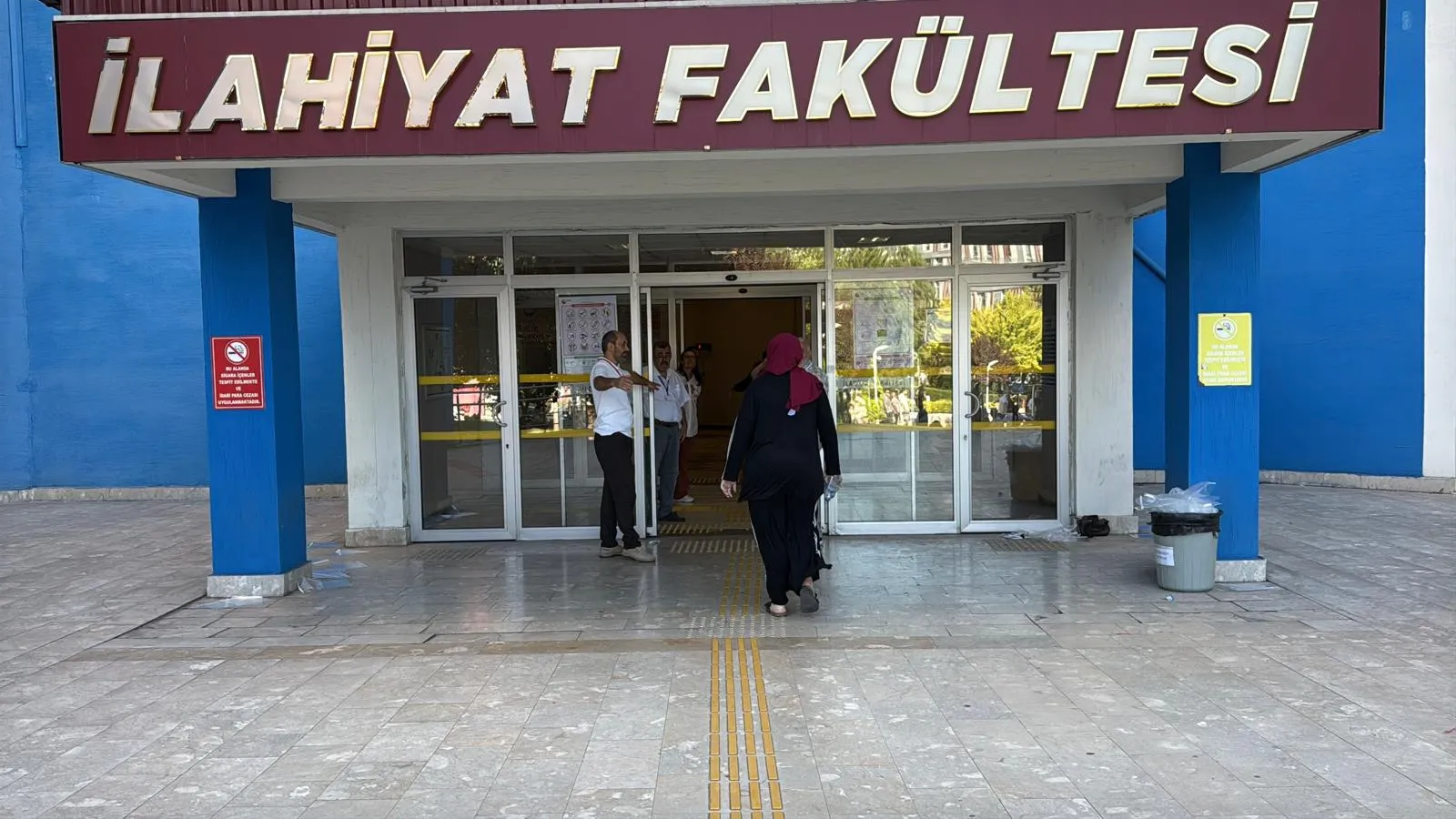 Sınav salonunda nefes kesen anlar: Kapılar kapandıktan sonra gelenler büyük üzüntü yaşadı