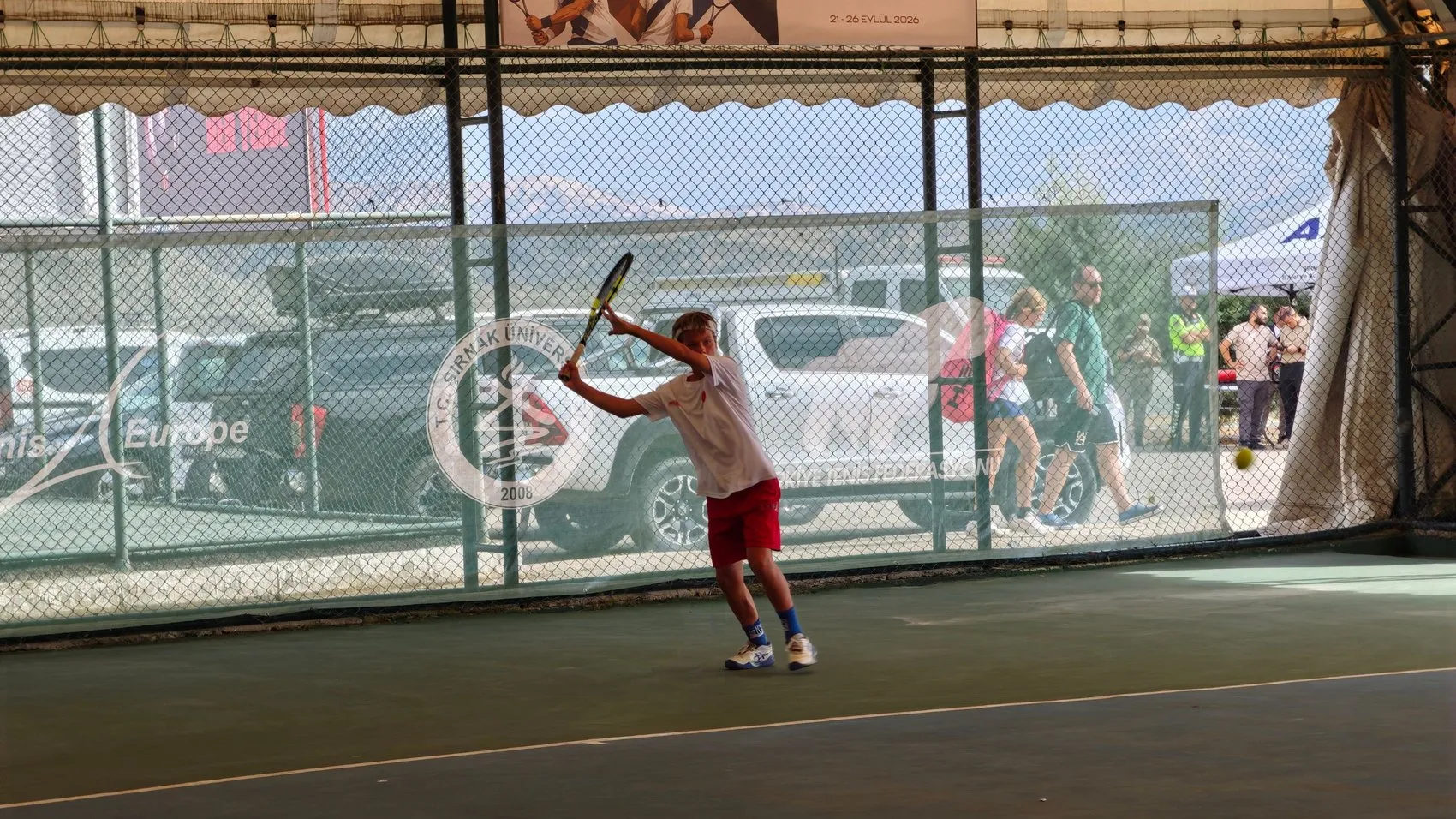 Cudi'nin Eteklerinde Raket Sesleri: Şırnak'ta Uluslararası Tenis Şöleni Başladı