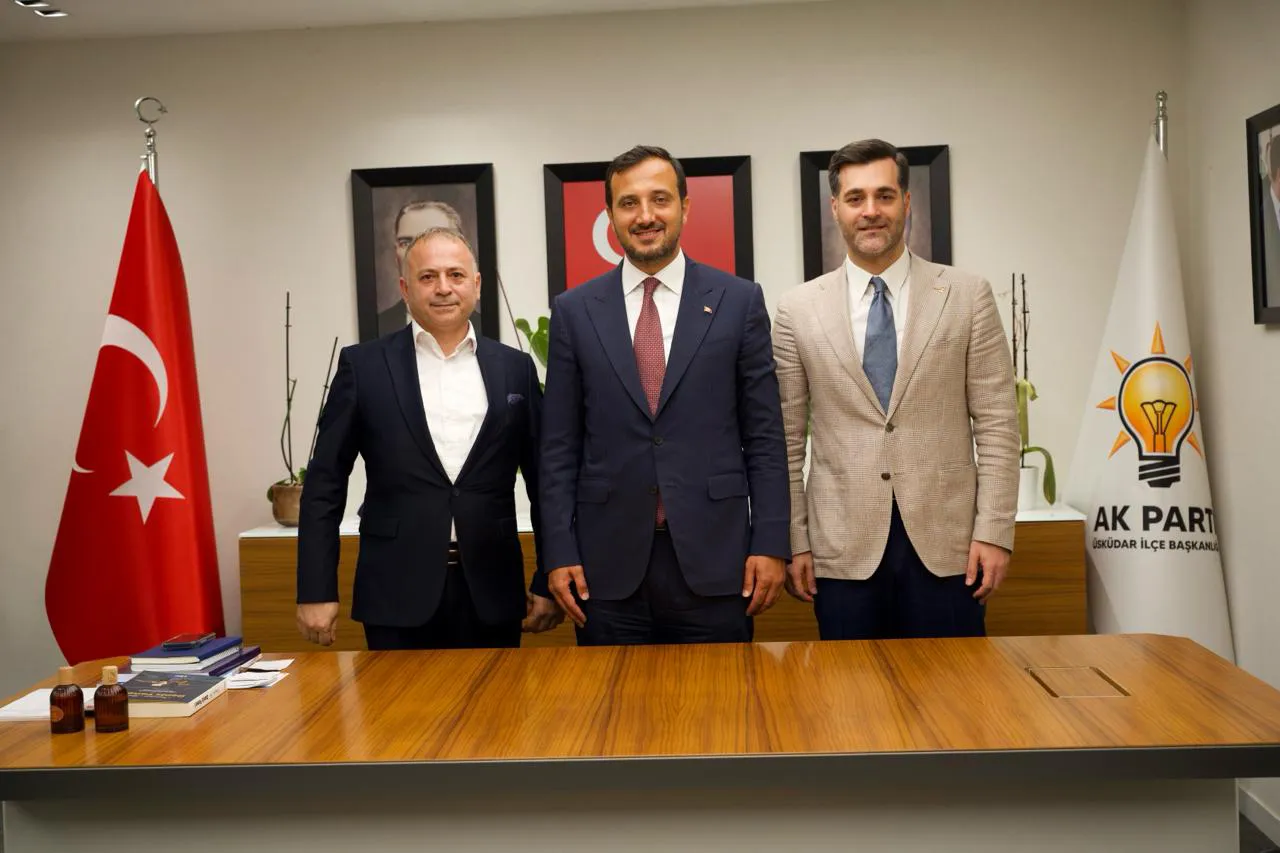 Üsküdar Belediye Meclisi'nde dengeleri değiştiren istifalar: Dört isim AK Parti saflarına katıldı