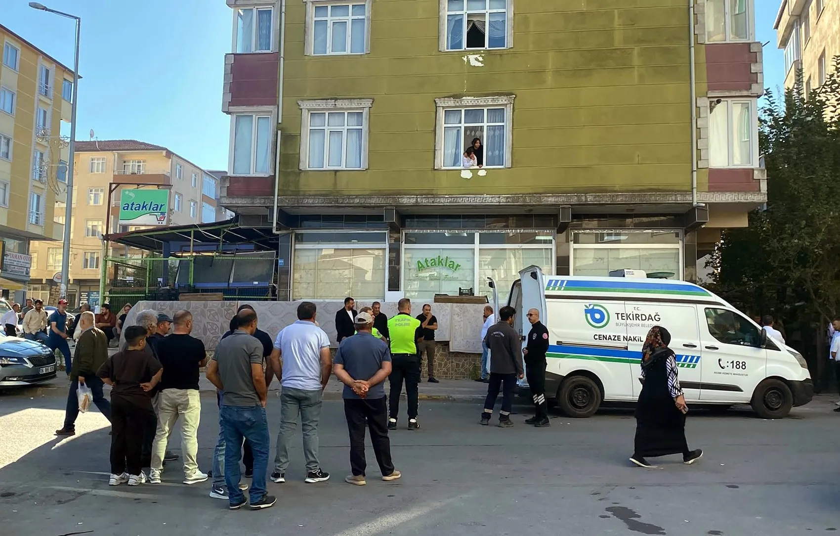 Kapaklı'da dehşet gecesi: Eşini bıçakladıktan sonra saatlerce başında bekledi